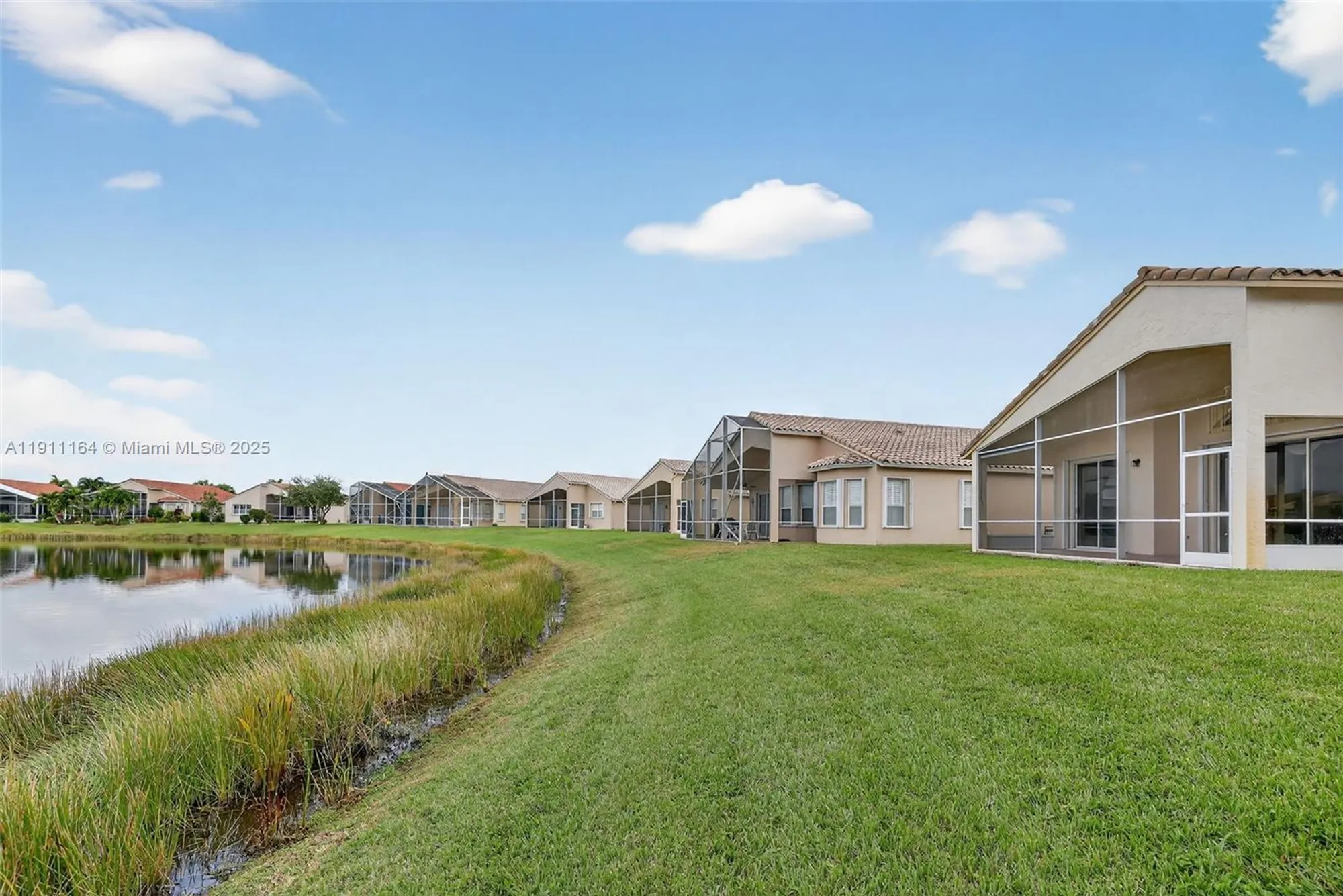 Property Slideshow image 8 of 47 | 339 nw shoreline cir, Port St Lucie, FL, 34986