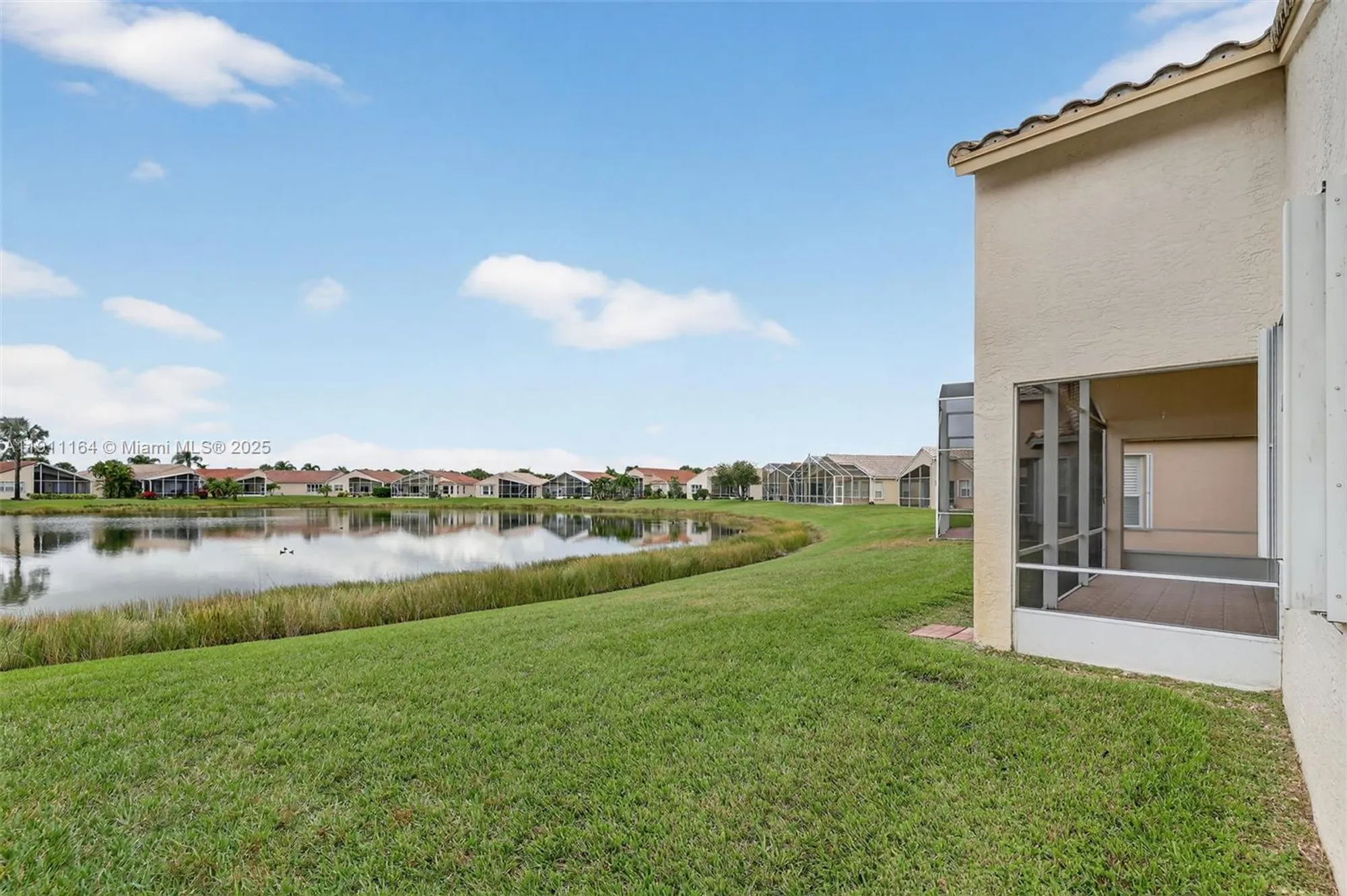Property Slideshow image 9 of 47 | 339 nw shoreline cir, Port St Lucie, FL, 34986