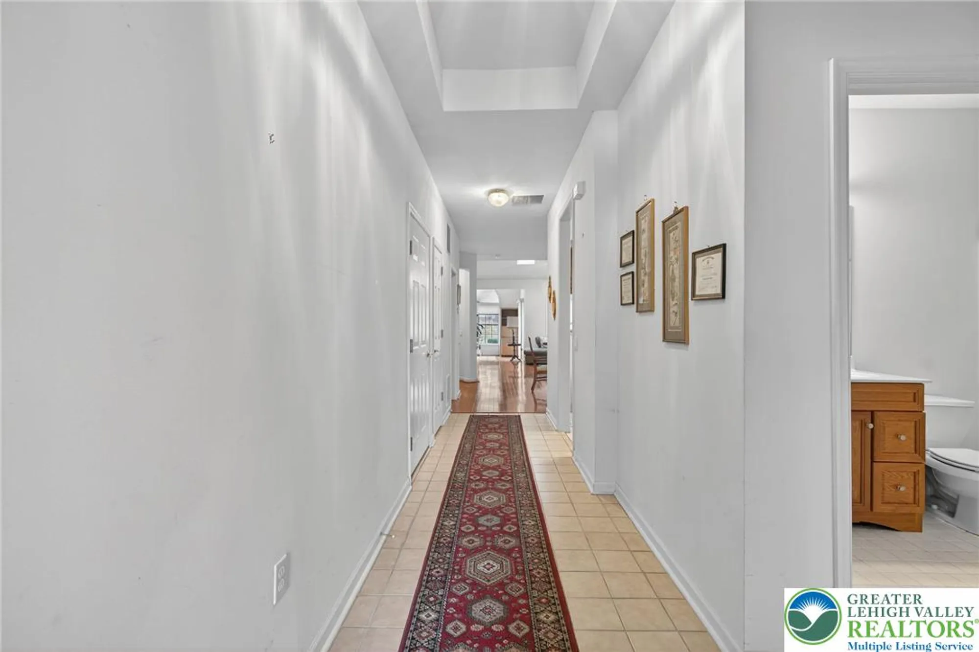 Property Slideshow image 18 of 21 | 8 kent ln, Palmer Twp, PA, 18045