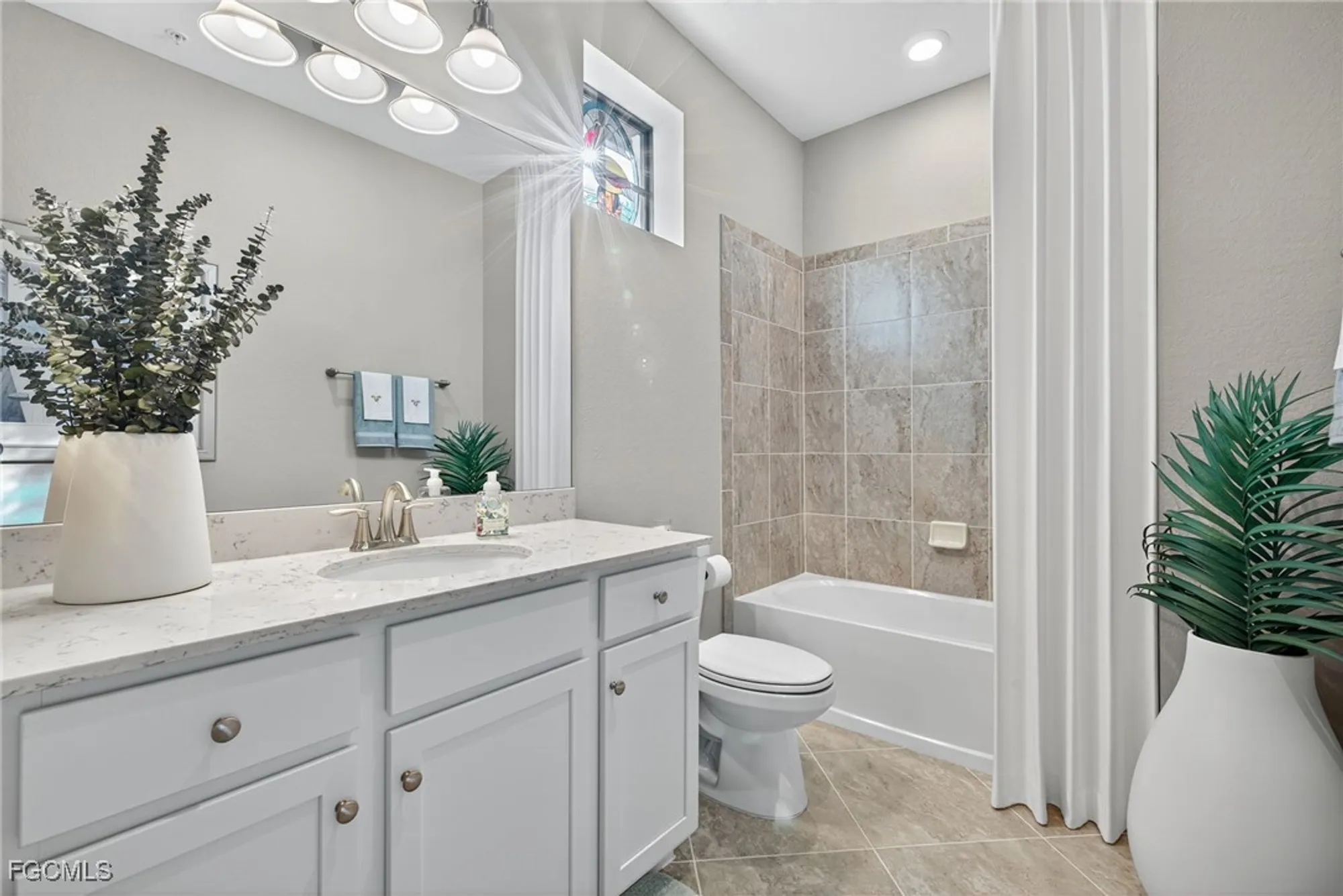 Property Slideshow image 22 of 47 | 11768 grand belvedere way 203, Fort Myers, FL, 33913