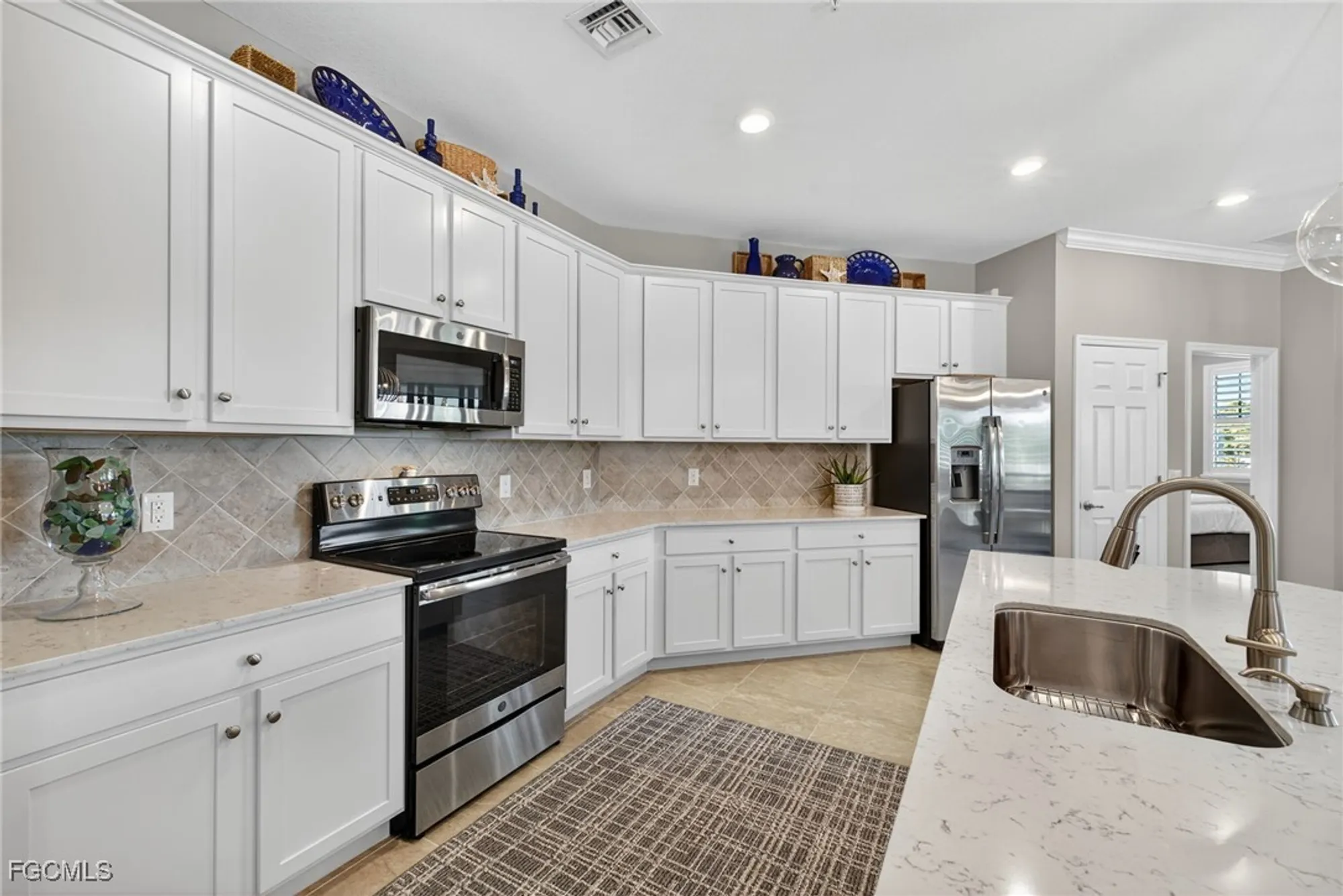 Property Slideshow image 7 of 47 | 11768 grand belvedere way 203, Fort Myers, FL, 33913