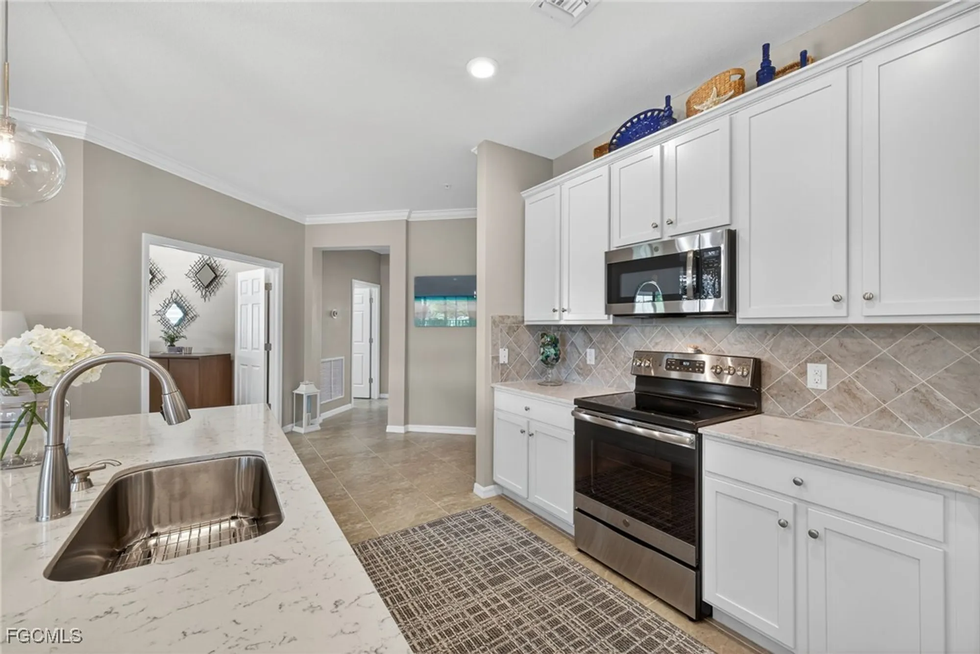 Property Slideshow image 8 of 47 | 11768 grand belvedere way 203, Fort Myers, FL, 33913