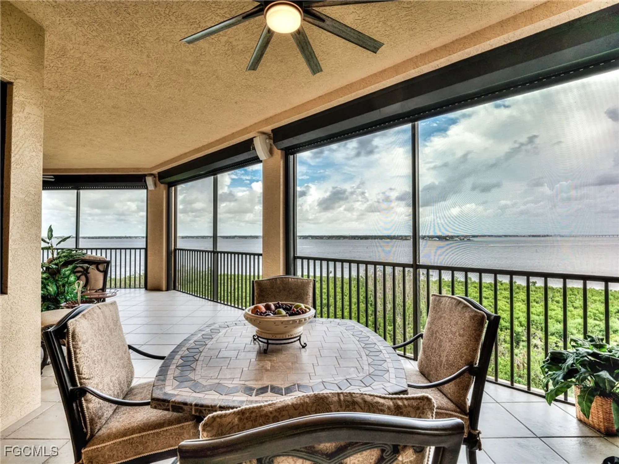 Property Slideshow image 18 of 47 | 11620 court of palms 605, Fort Myers, FL, 33908