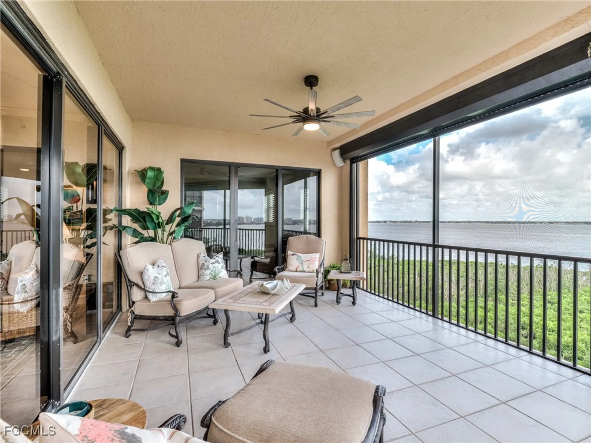 Property Slideshow image 21 of 47 | 11620 court of palms 605, Fort Myers, FL, 33908