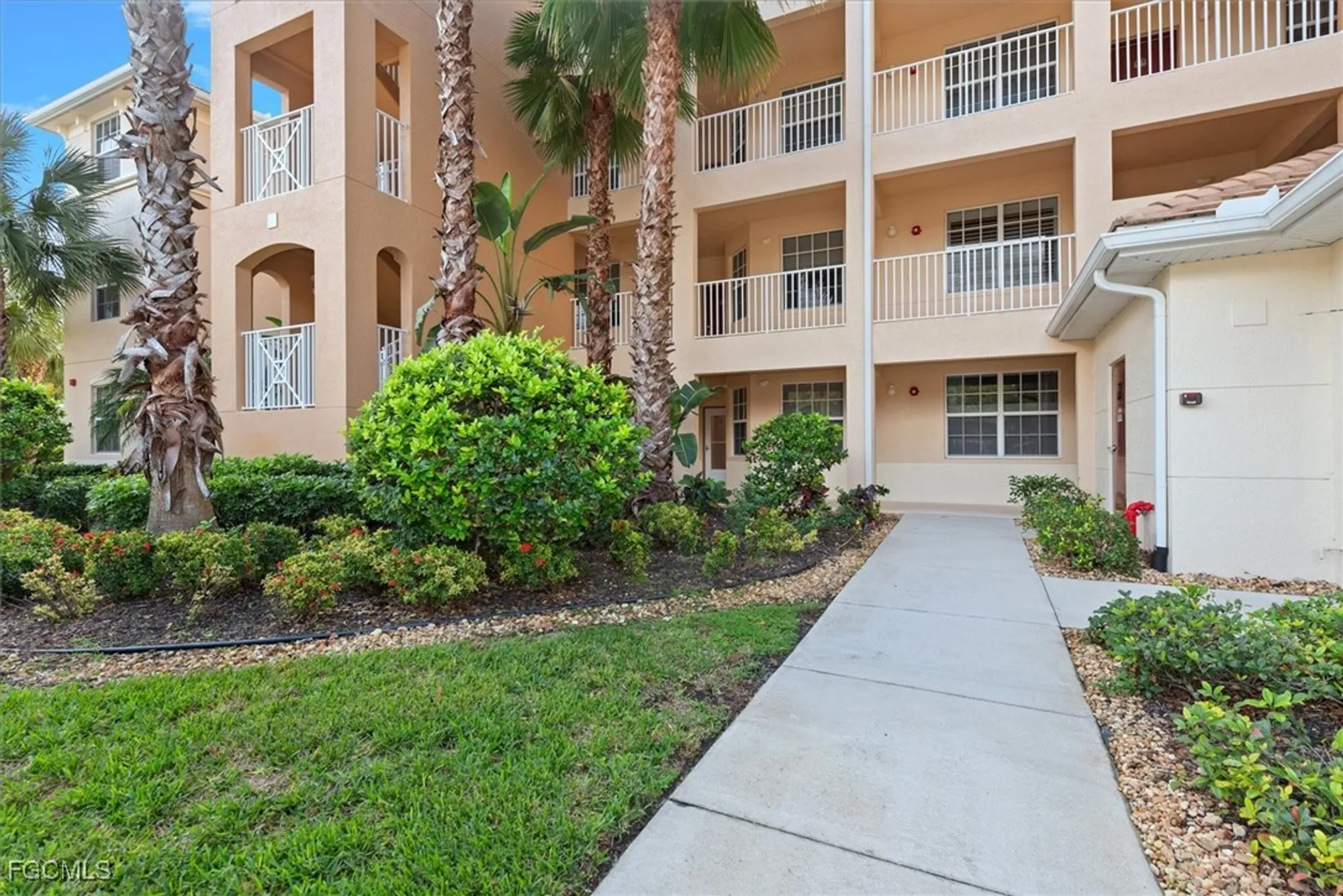 Property Slideshow image 5 of 38 | 10791 palazzo way 102, Fort Myers, FL, 33913