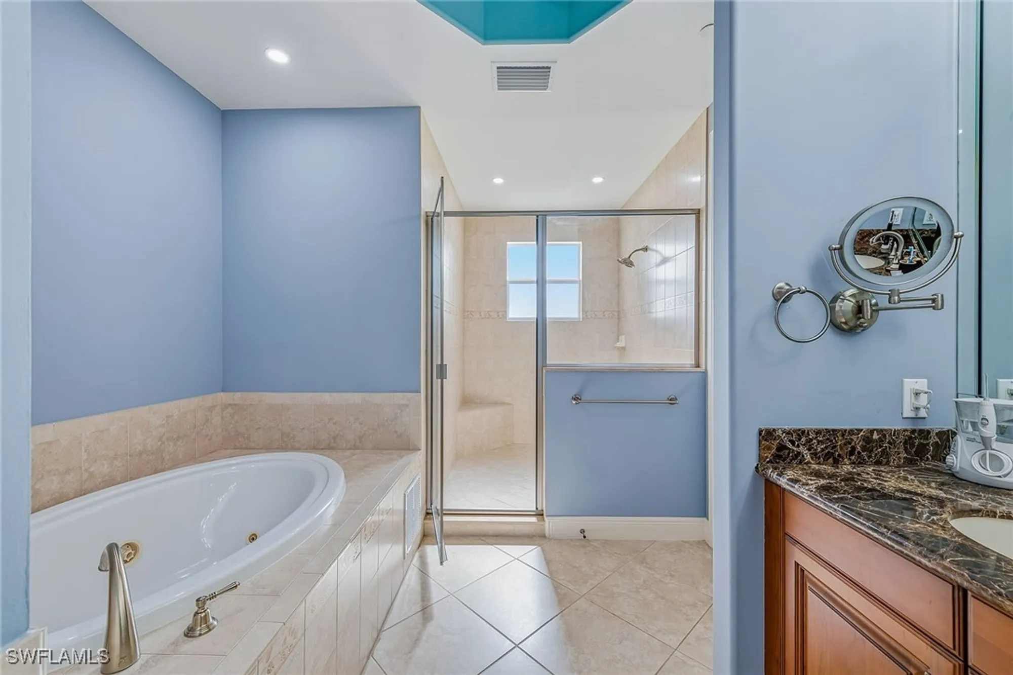 Property Slideshow image 17 of 33 | 558 avellino isles cir apt 14102, Naples, FL, 34119
