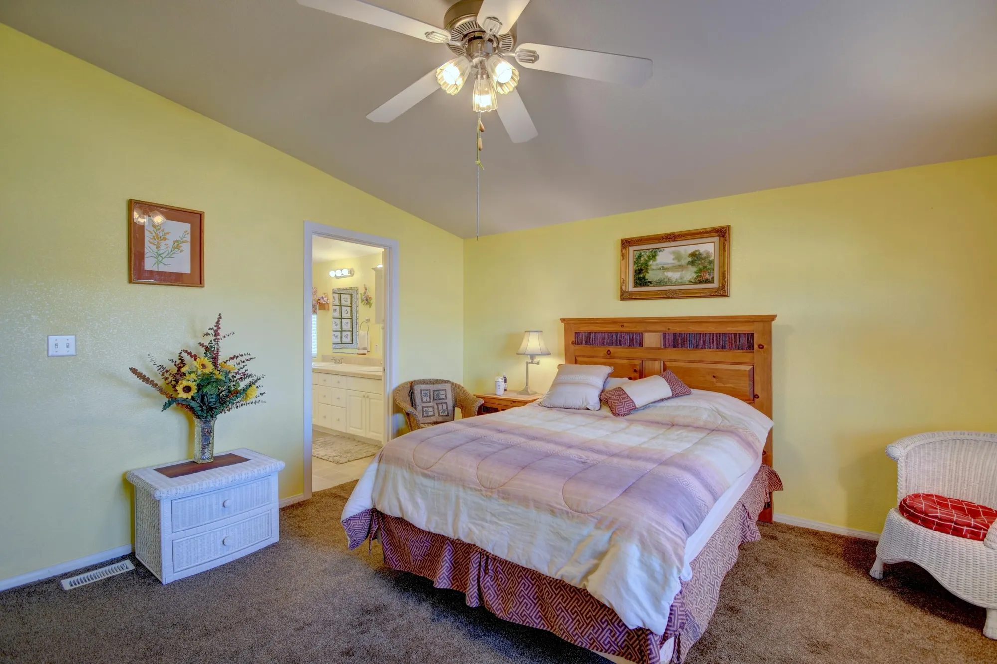 Property Slideshow image 11 of 34 | 144 sunrise bluffs dr, Belen, NM, 87002