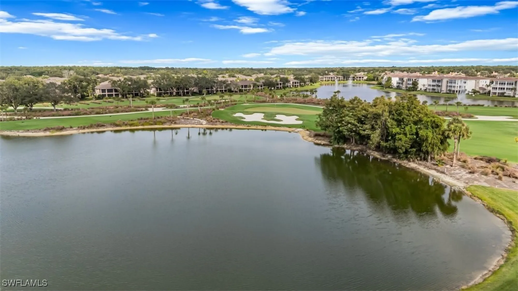 Property Slideshow image 18 of 29 | 612 el camino real unit 101, Naples, FL, 34119