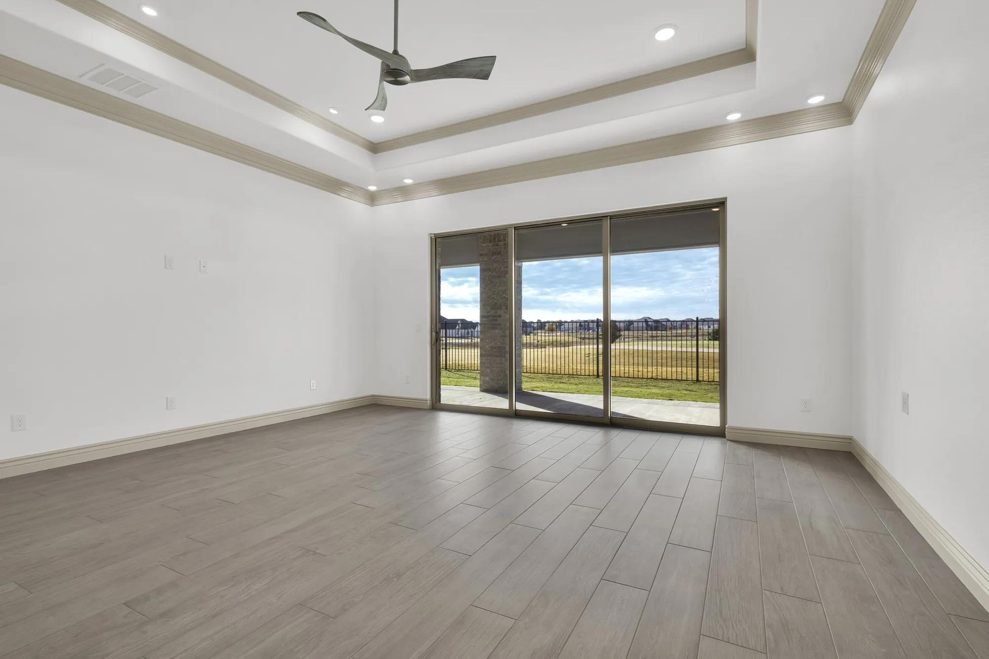 Property Slideshow image 18 of 31 | 10309 drinkwater dr, Denton, TX, 76207