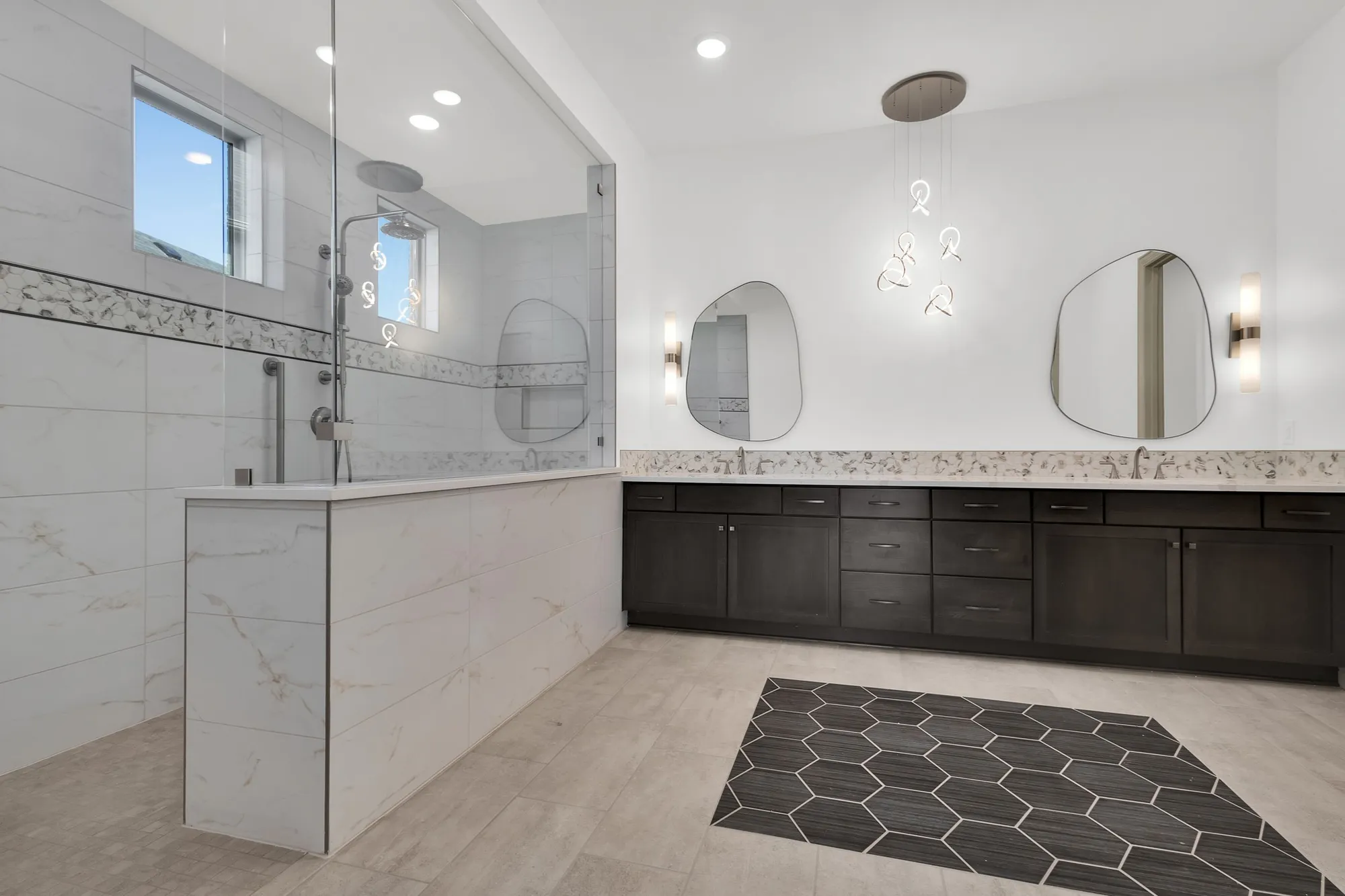 Property Slideshow image 19 of 31 | 10309 drinkwater dr, Denton, TX, 76207