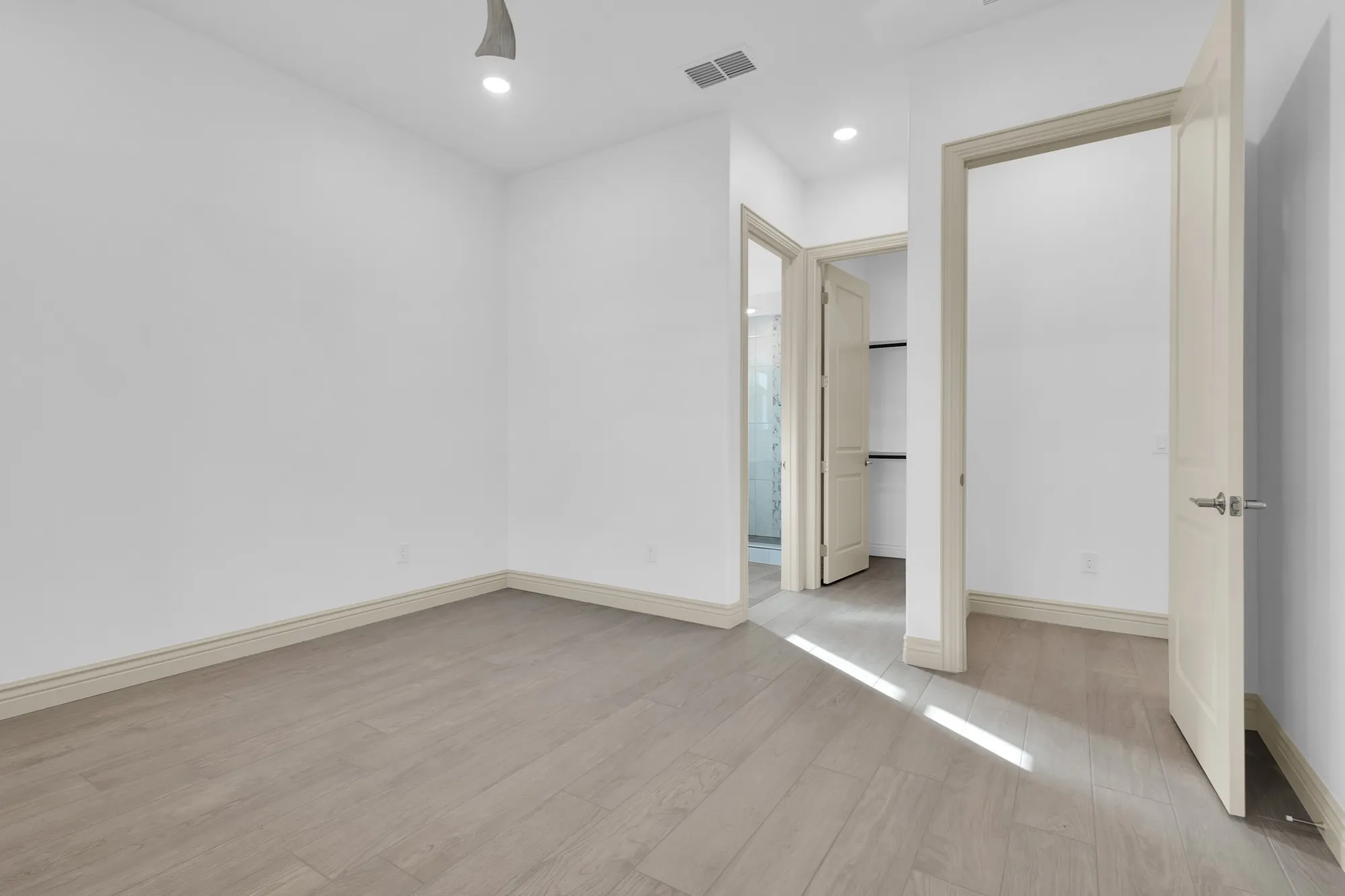 Property Slideshow image 21 of 31 | 10309 drinkwater dr, Denton, TX, 76207