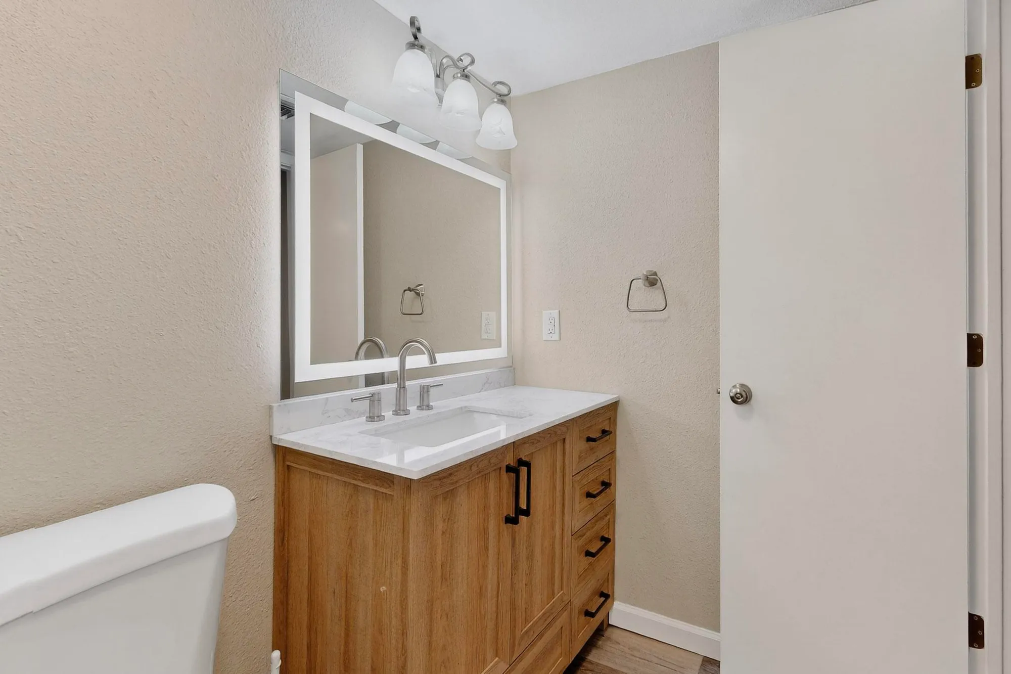 Property Slideshow image 19 of 38 | 1330 grande blvd g, Rio Rancho, NM, 87124