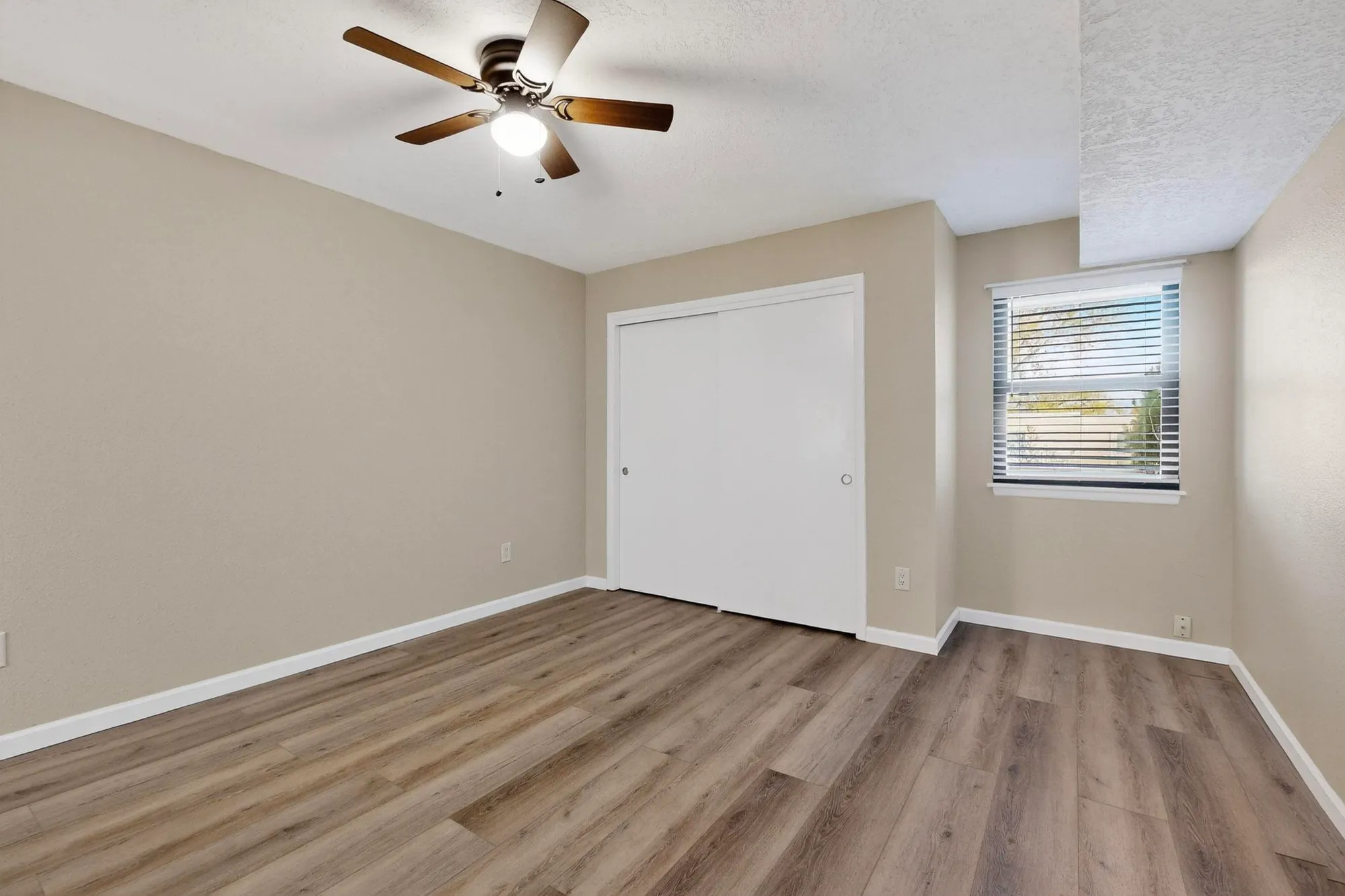 Property Slideshow image 24 of 38 | 1330 grande blvd g, Rio Rancho, NM, 87124