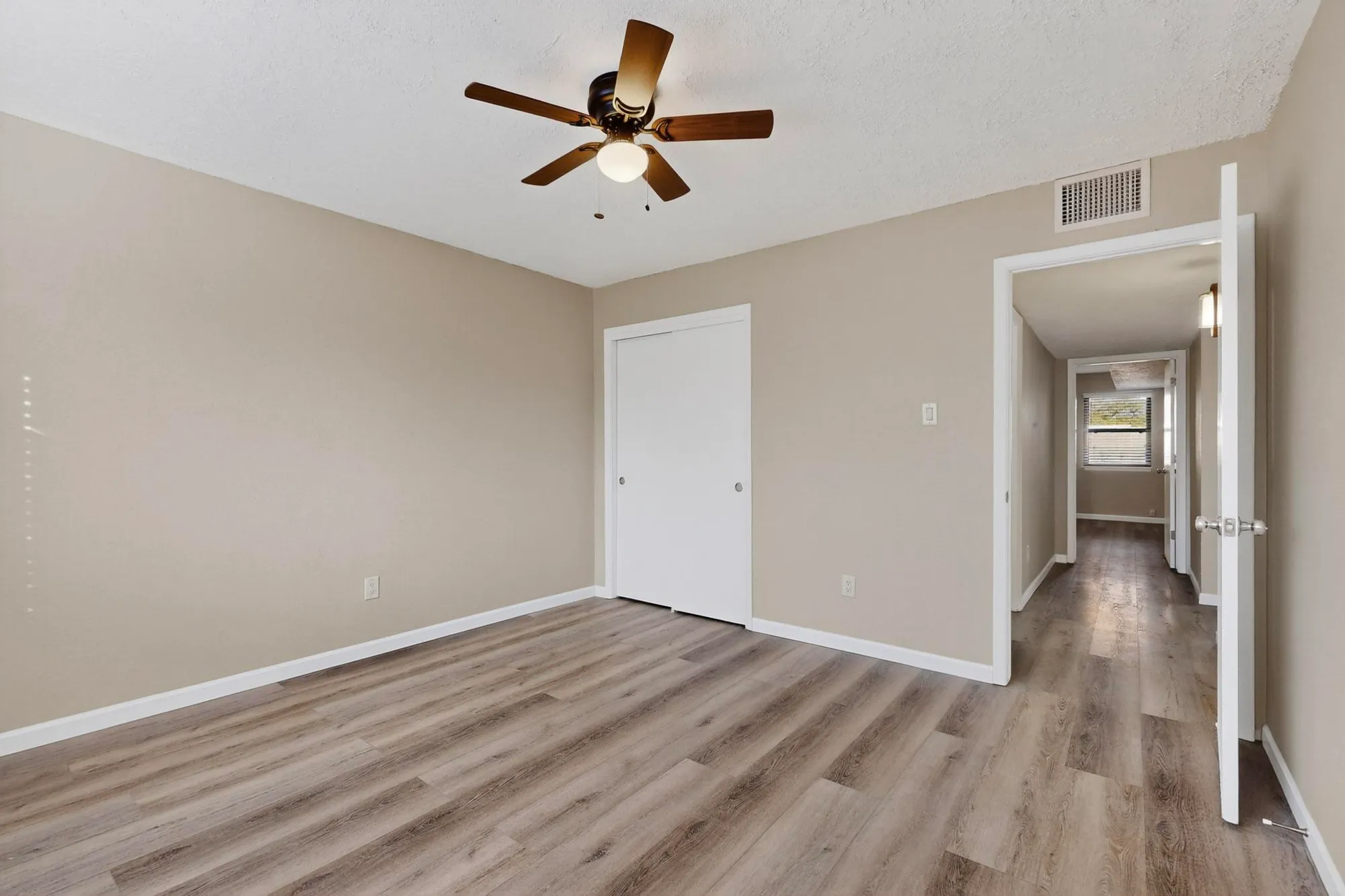 Property Slideshow image 25 of 38 | 1330 grande blvd g, Rio Rancho, NM, 87124
