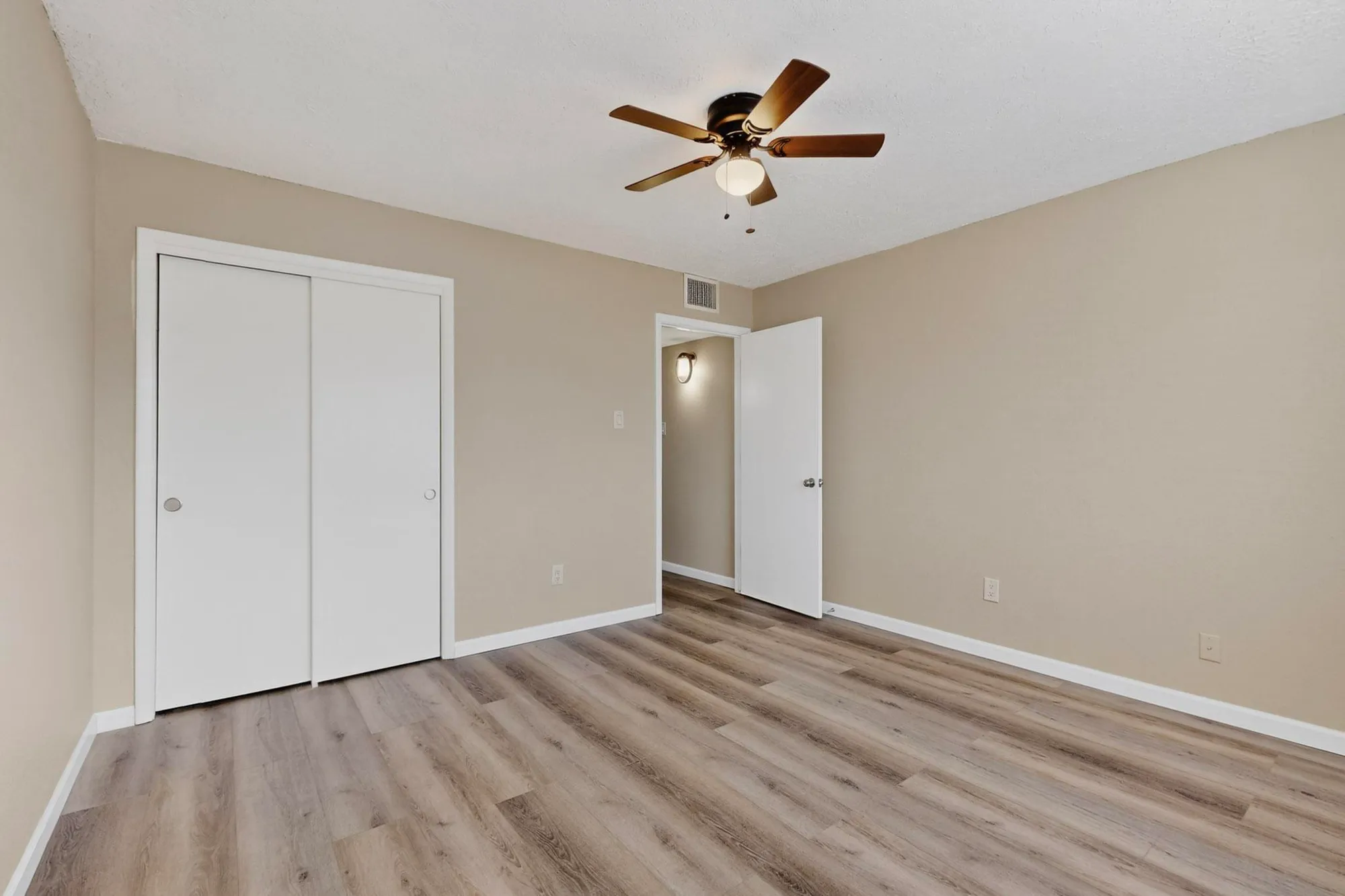 Property Slideshow image 23 of 38 | 1330 grande blvd g, Rio Rancho, NM, 87124