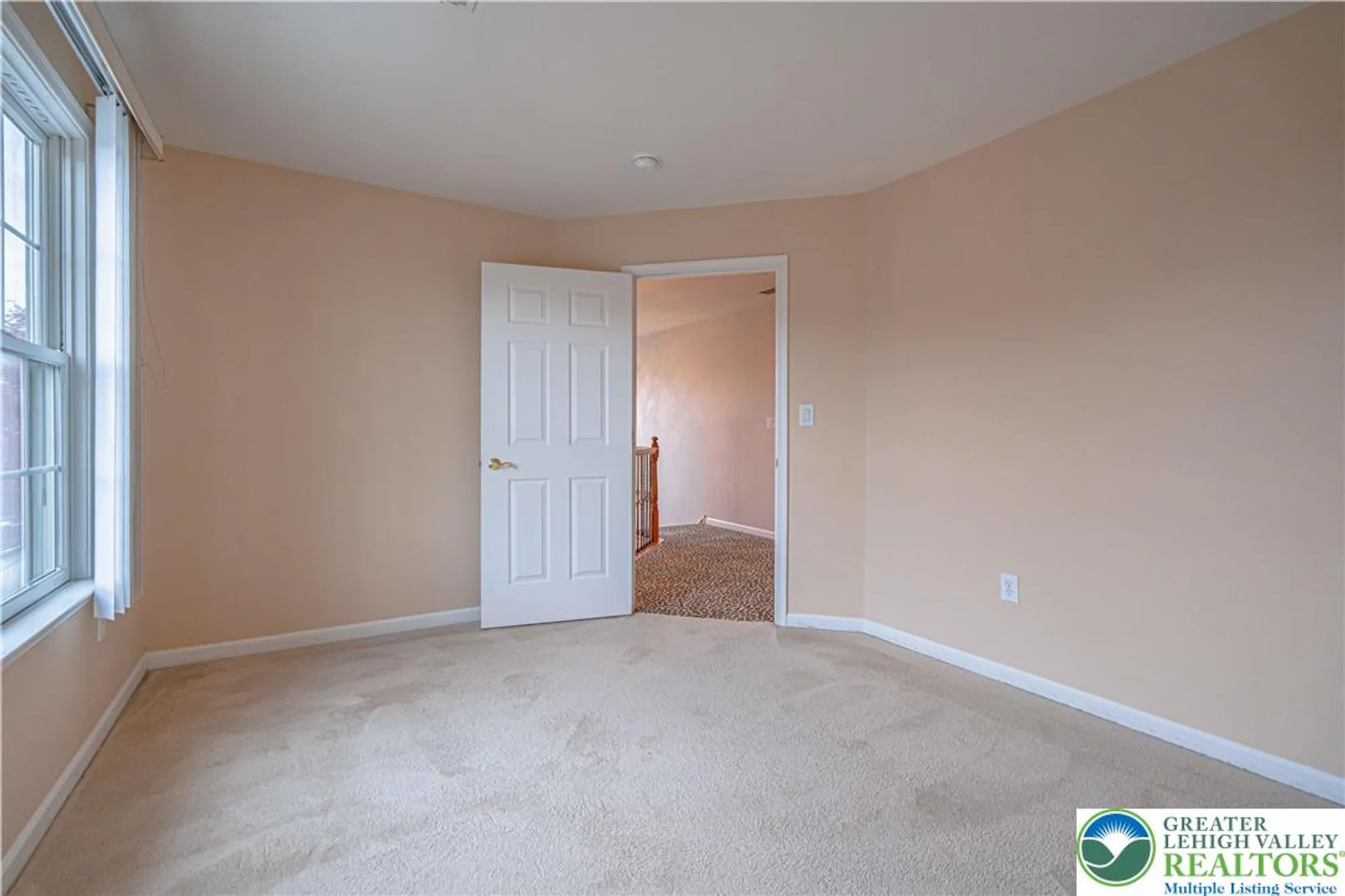 Property Slideshow image 28 of 39 | 5041 saw grass dr, Northampton, PA, 18067
