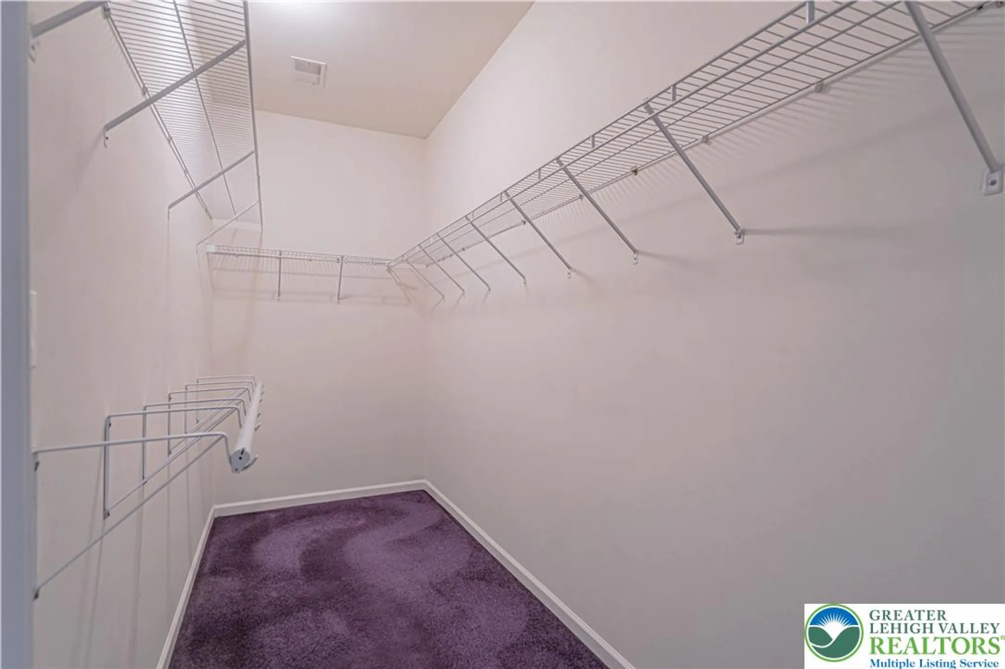 Property Slideshow image 22 of 39 | 5041 saw grass dr, Northampton, PA, 18067