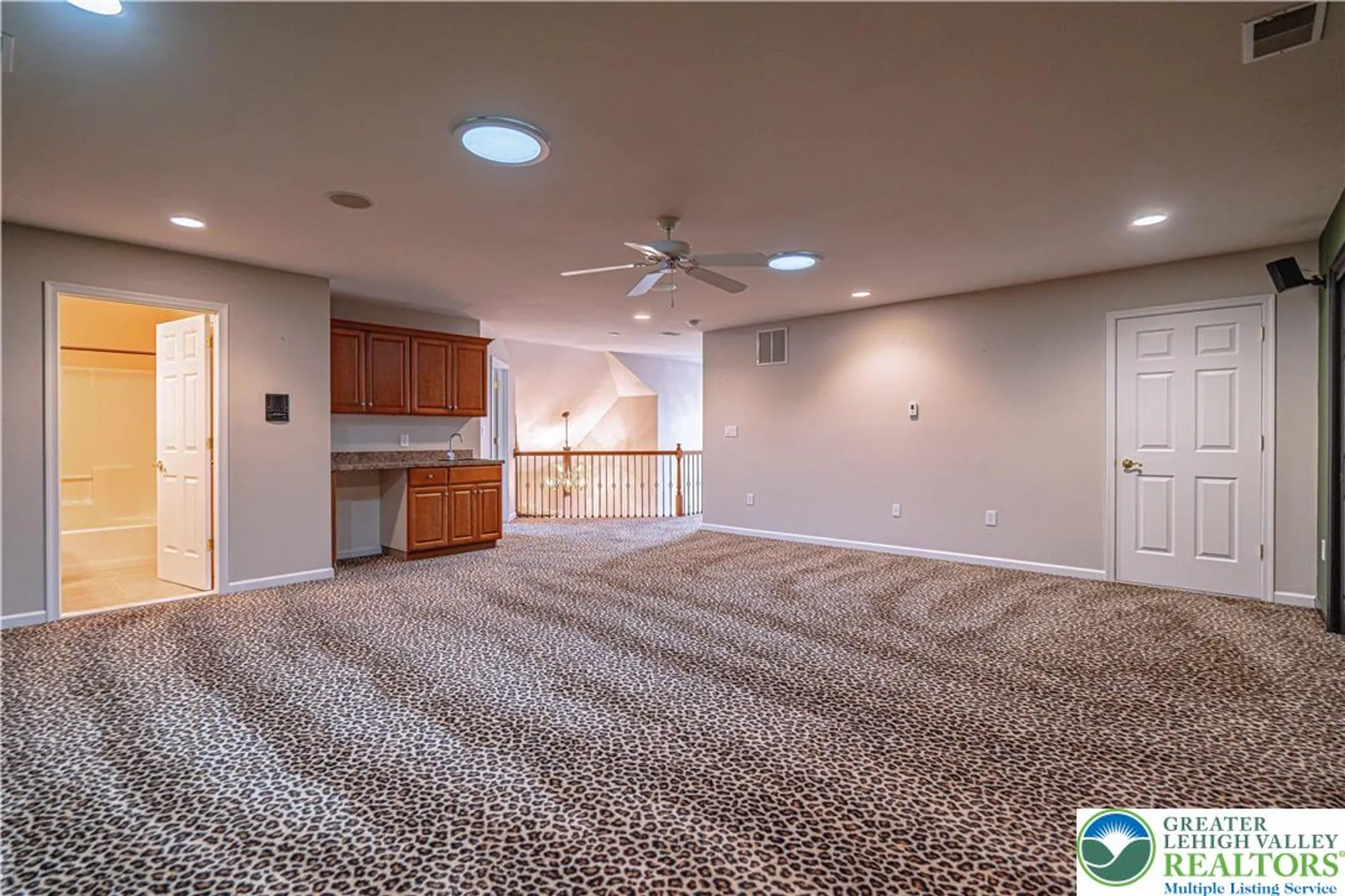 Property Slideshow image 33 of 39 | 5041 saw grass dr, Northampton, PA, 18067