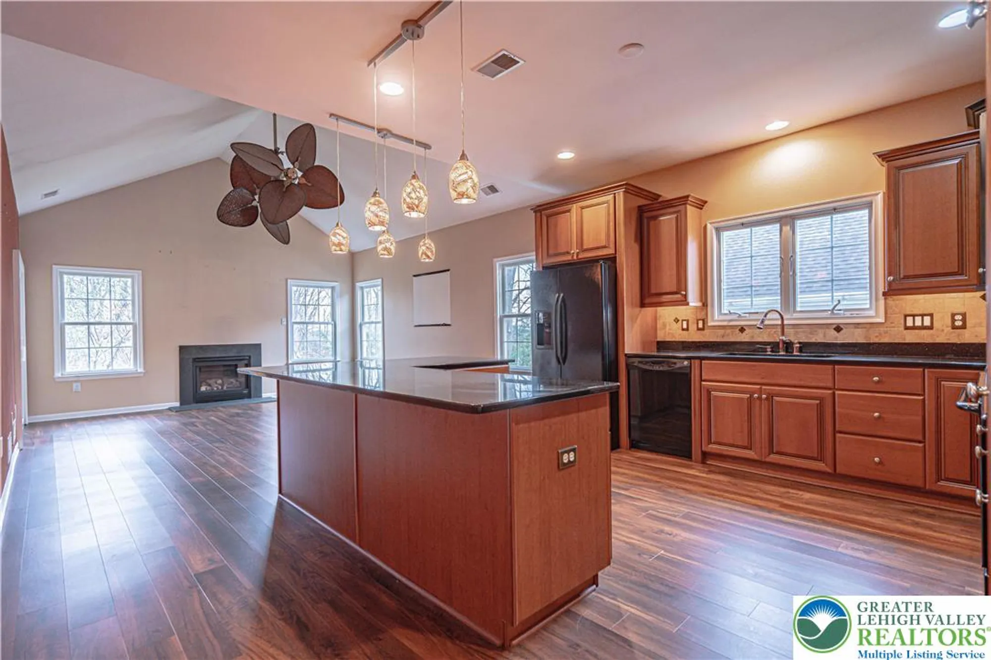 Property Slideshow image 9 of 39 | 5041 saw grass dr, Northampton, PA, 18067