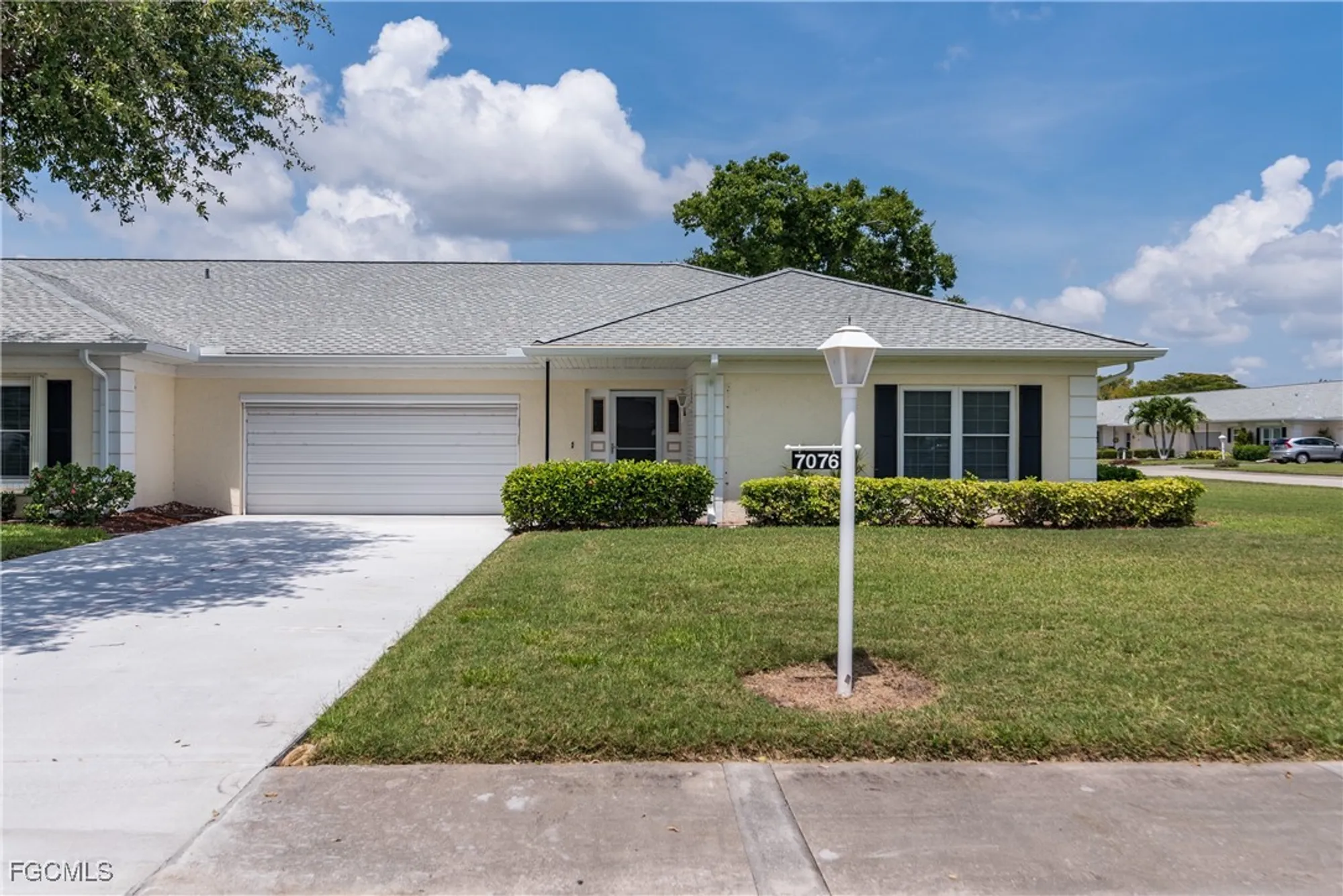 Property Slideshow image 1 of 18 | 7076 e brandywine cir, Fort Myers, FL, 33919