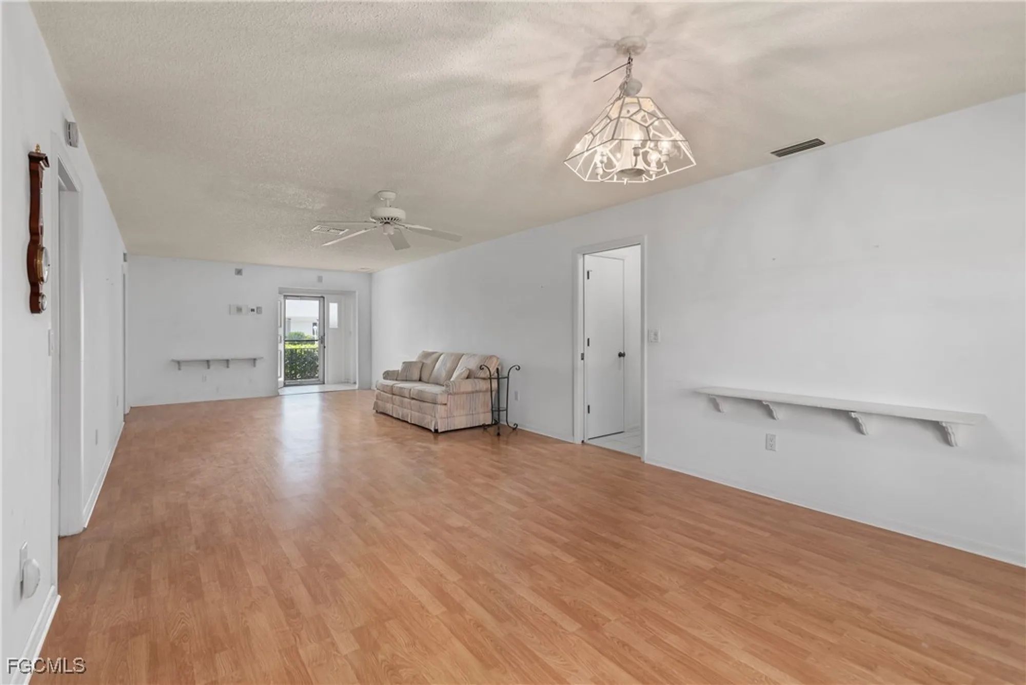 Property Slideshow image 7 of 18 | 7076 e brandywine cir, Fort Myers, FL, 33919