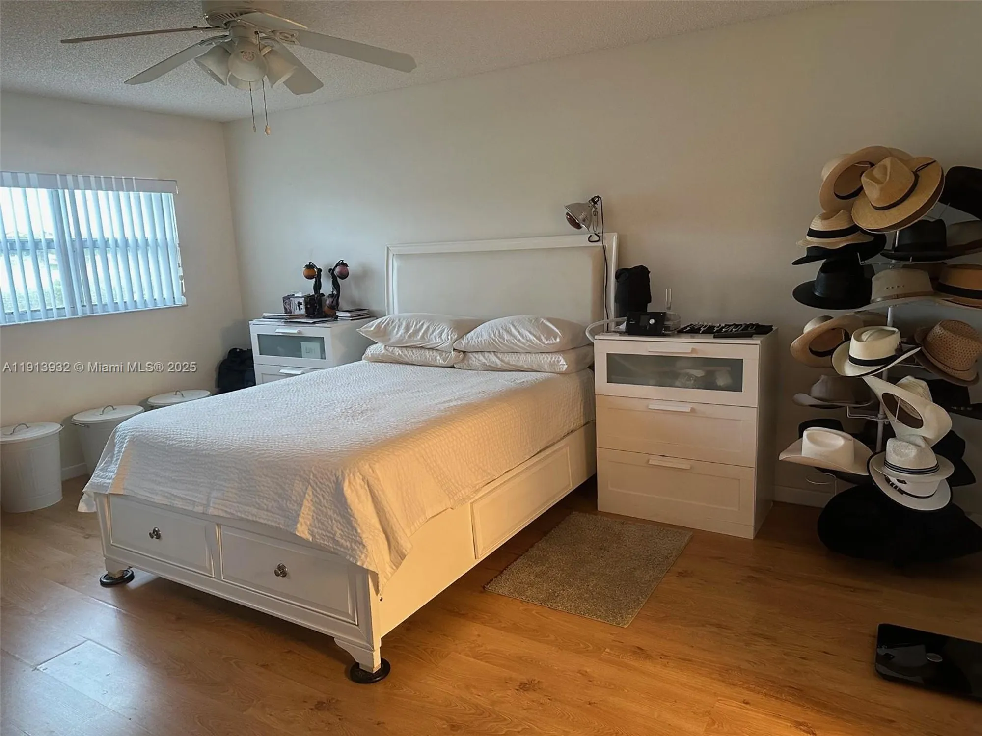 Property Slideshow image 8 of 15 | 571 sw 141st ave apt 101n, Pembroke Pines, FL, 33027