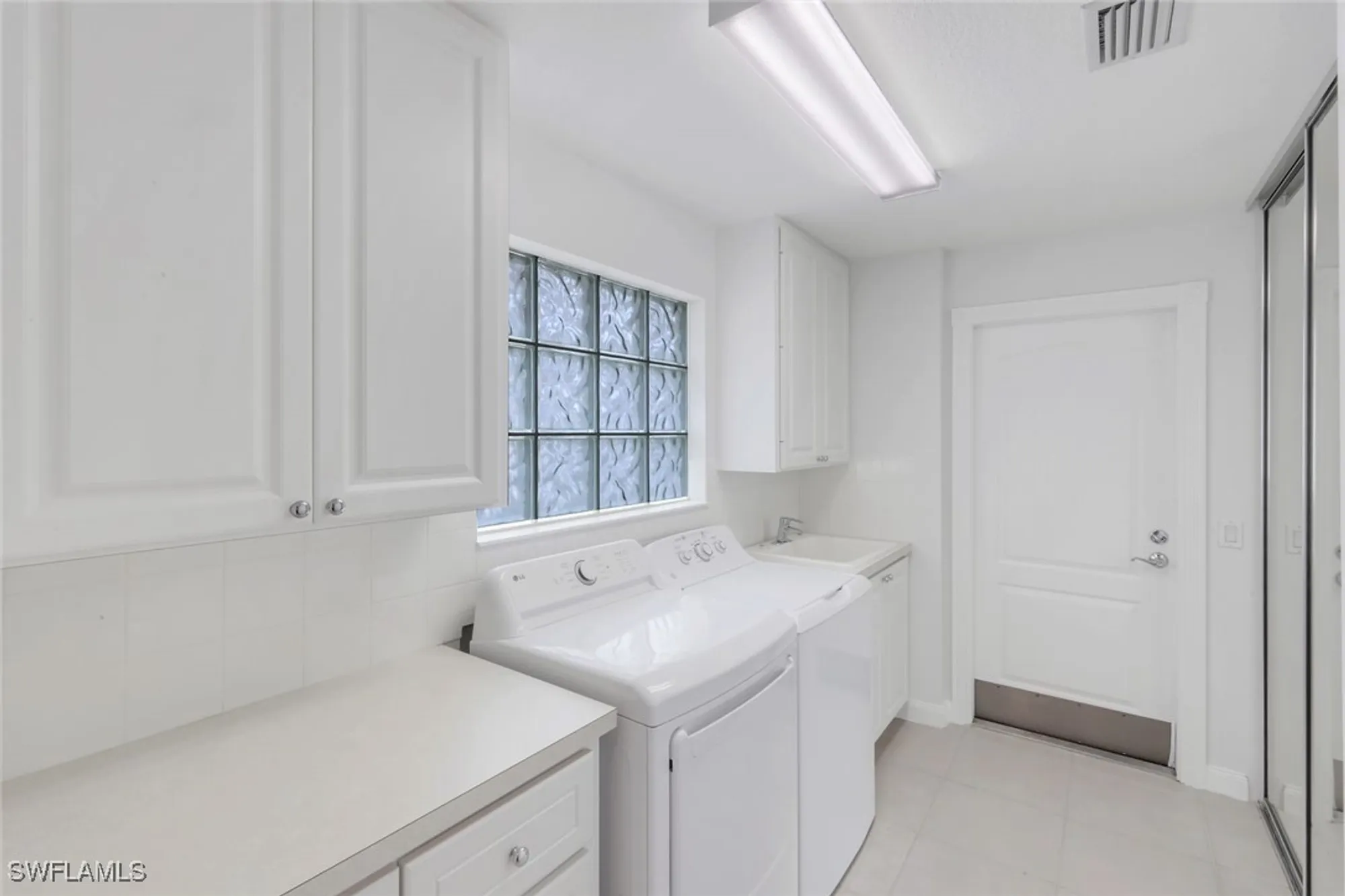 Property Slideshow image 14 of 45 | 3748 exuma way, Naples, FL, 34119