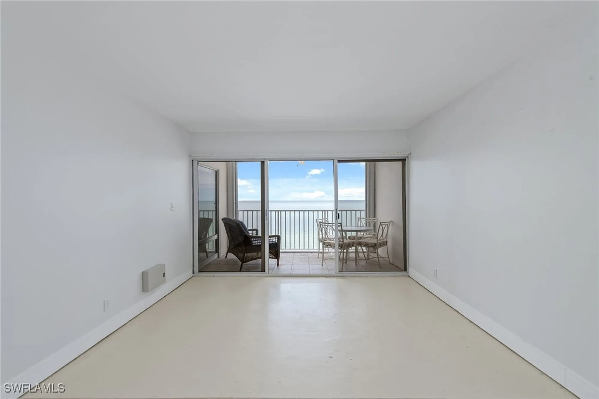 Property Slideshow image 3 of 21 | 3443 gulf shore blvd 810, Naples, FL, 34103