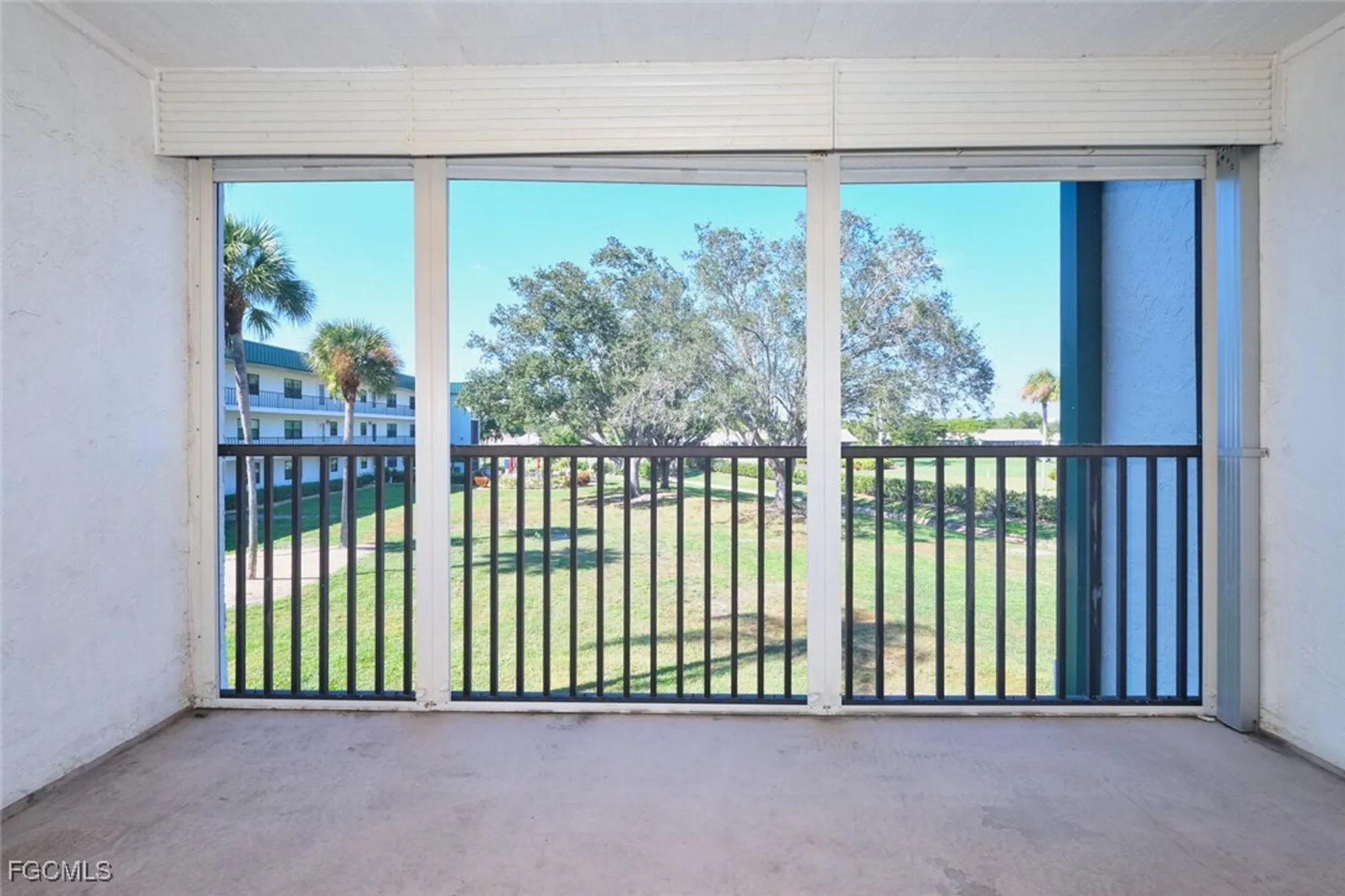 Property Slideshow image 10 of 30 | 1747 pebble beach dr 208, Fort Myers, FL, 33907