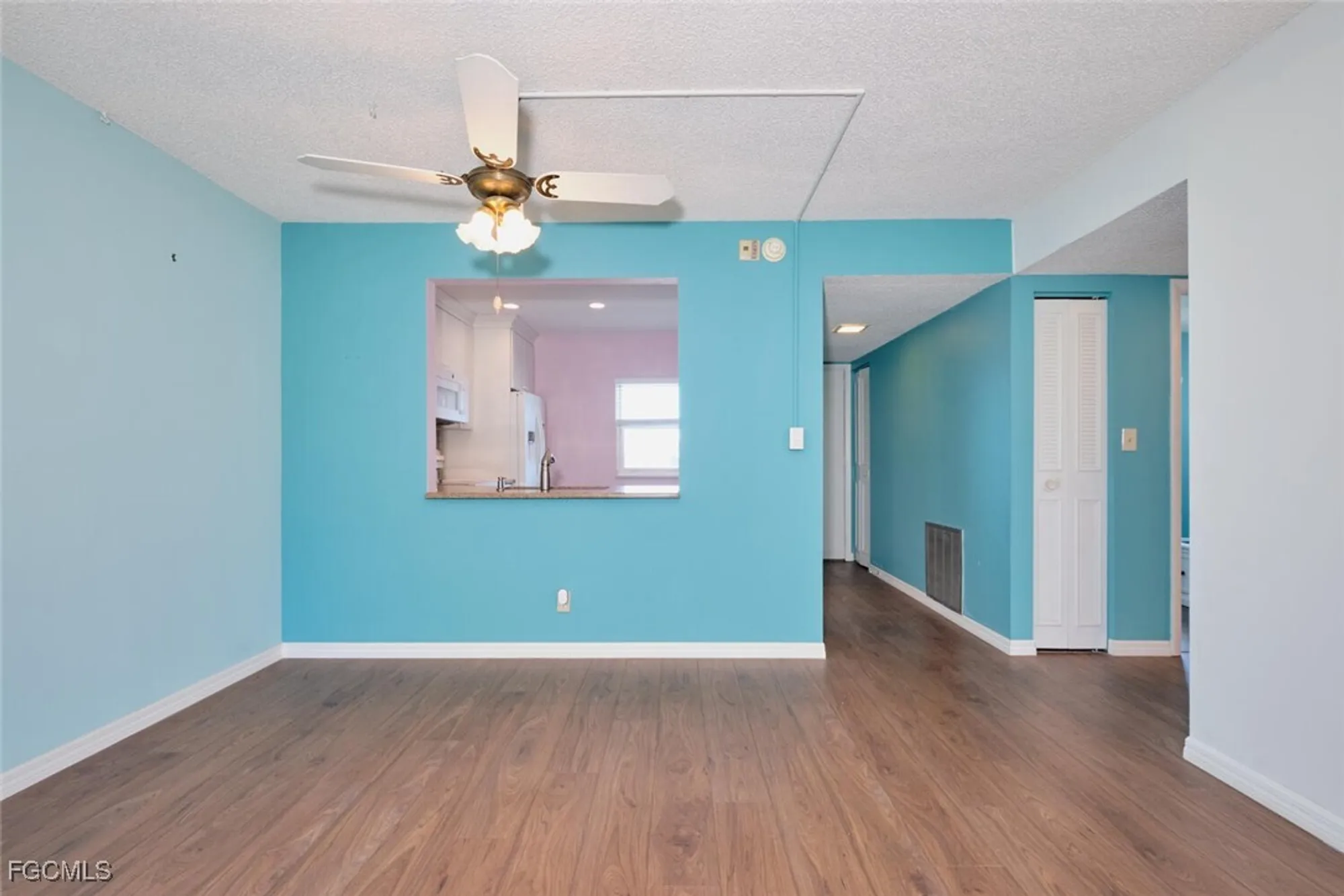 Property Slideshow image 6 of 30 | 1747 pebble beach dr 208, Fort Myers, FL, 33907