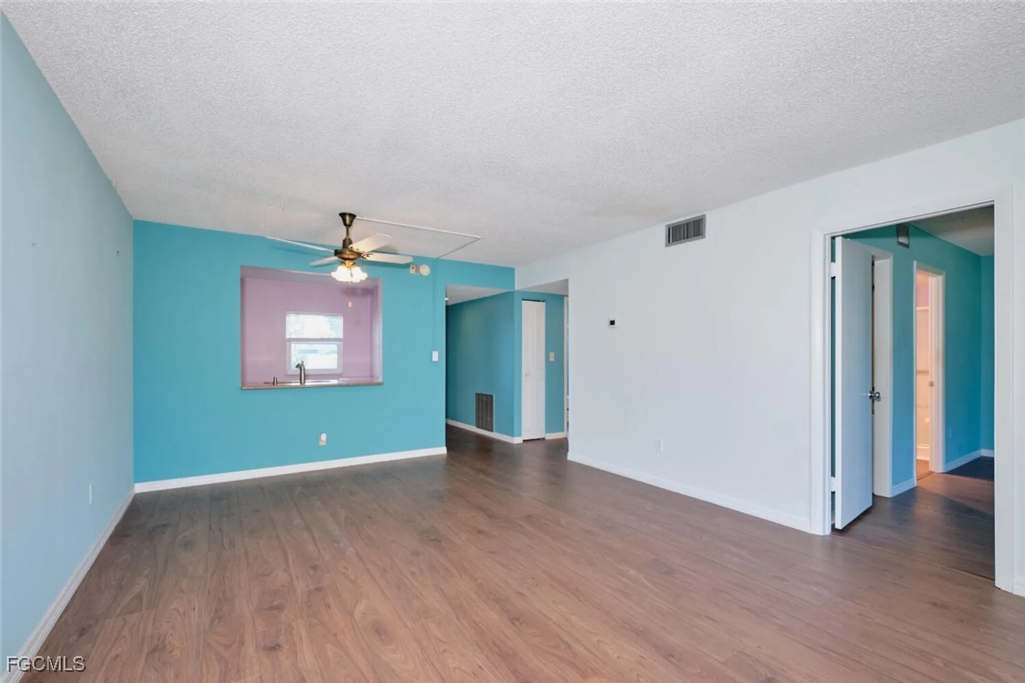 Property Slideshow image 9 of 30 | 1747 pebble beach dr 208, Fort Myers, FL, 33907