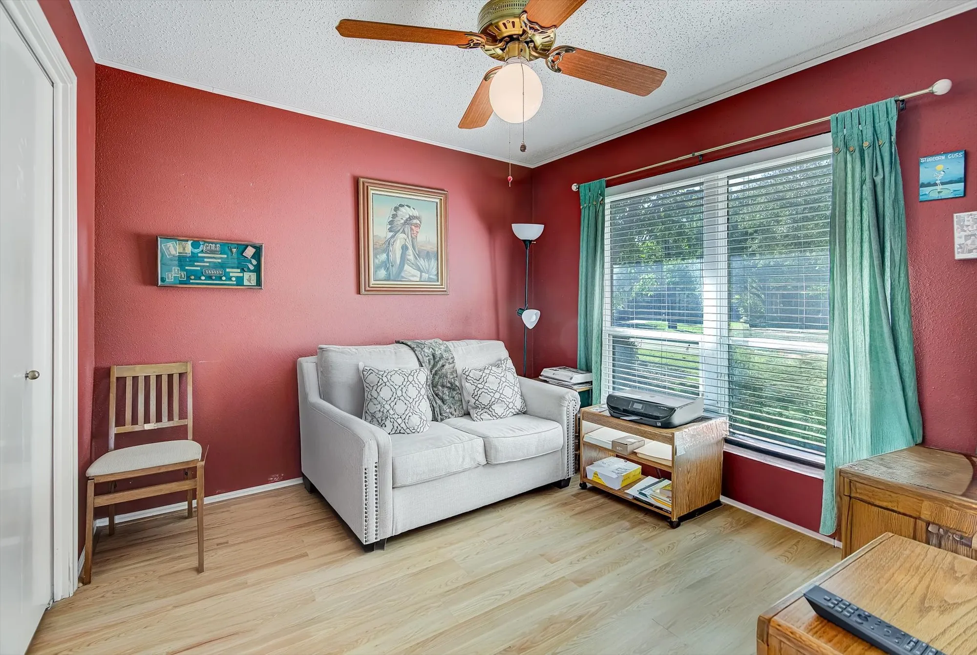 Property Slideshow image 24 of 37 | 611 e larkspur cir, Pearland, TX, 77584