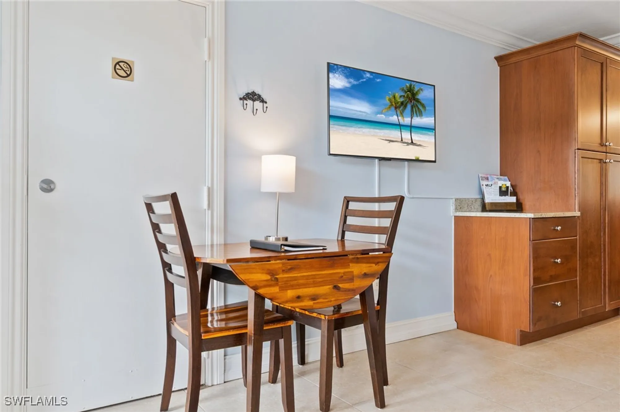 Property Slideshow image 11 of 27 | 2555 9th st n # 204, Naples, FL, 34103