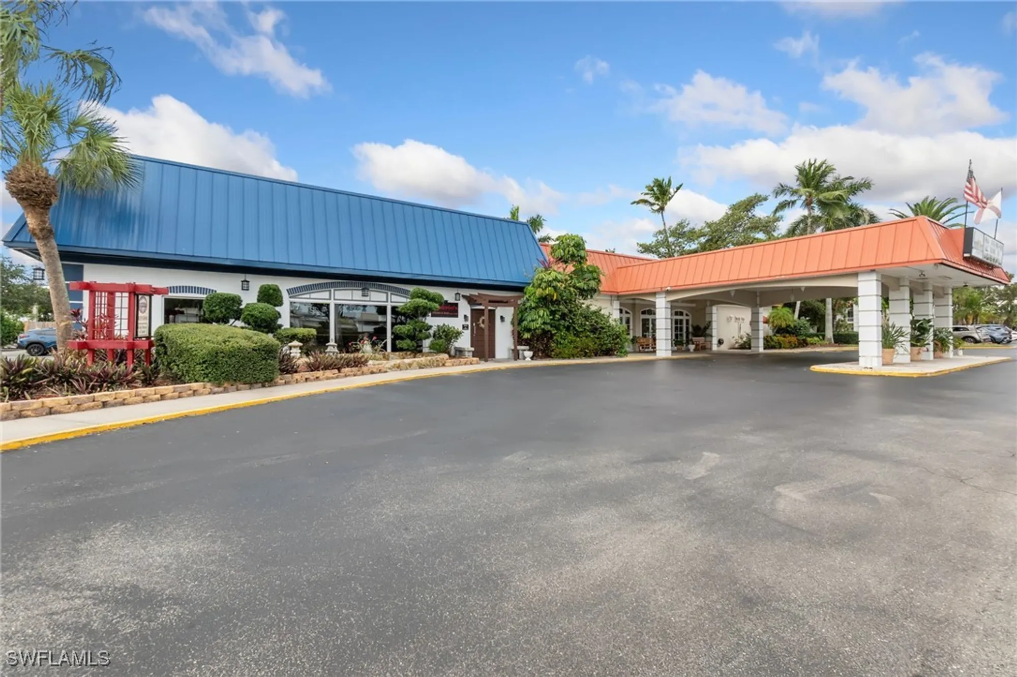 Property Slideshow image 27 of 27 | 2555 9th st n # 204, Naples, FL, 34103