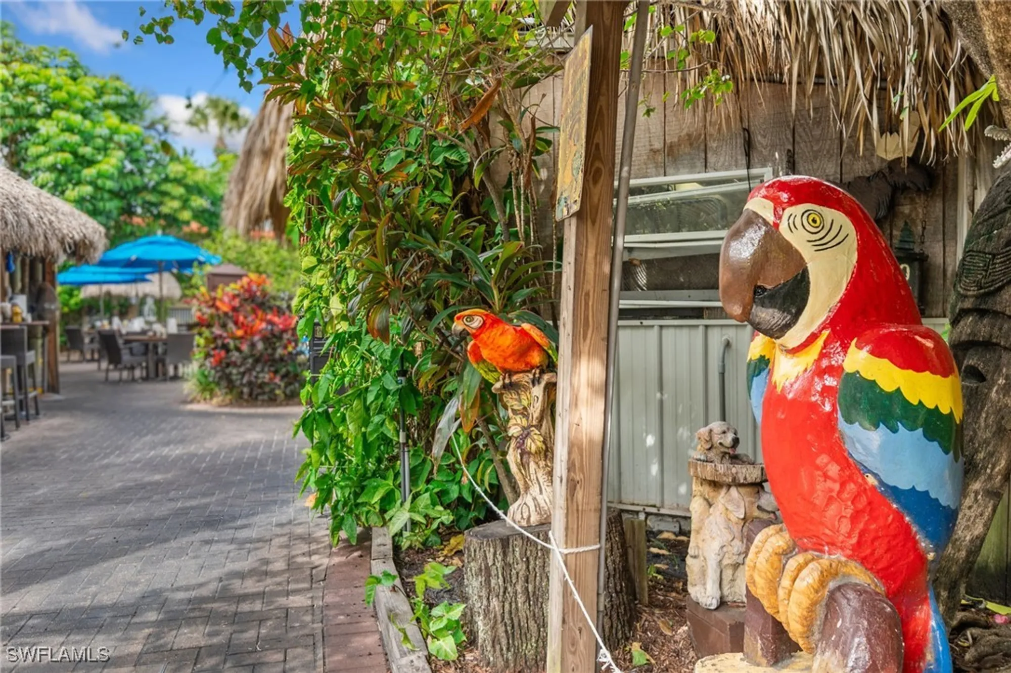 Property Slideshow image 8 of 27 | 2555 9th st n # 204, Naples, FL, 34103