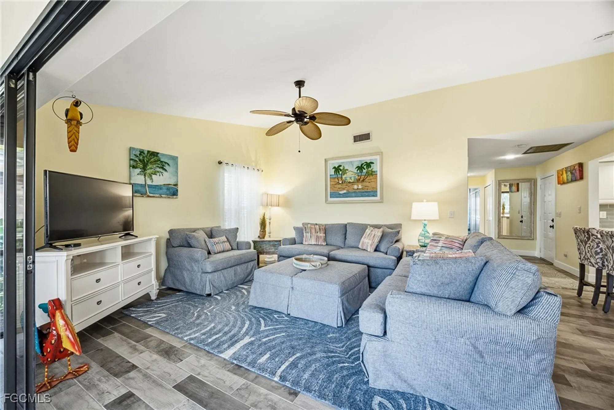 Property Slideshow image 15 of 48 | 11235 caravel cir, Fort Myers, FL, 33908