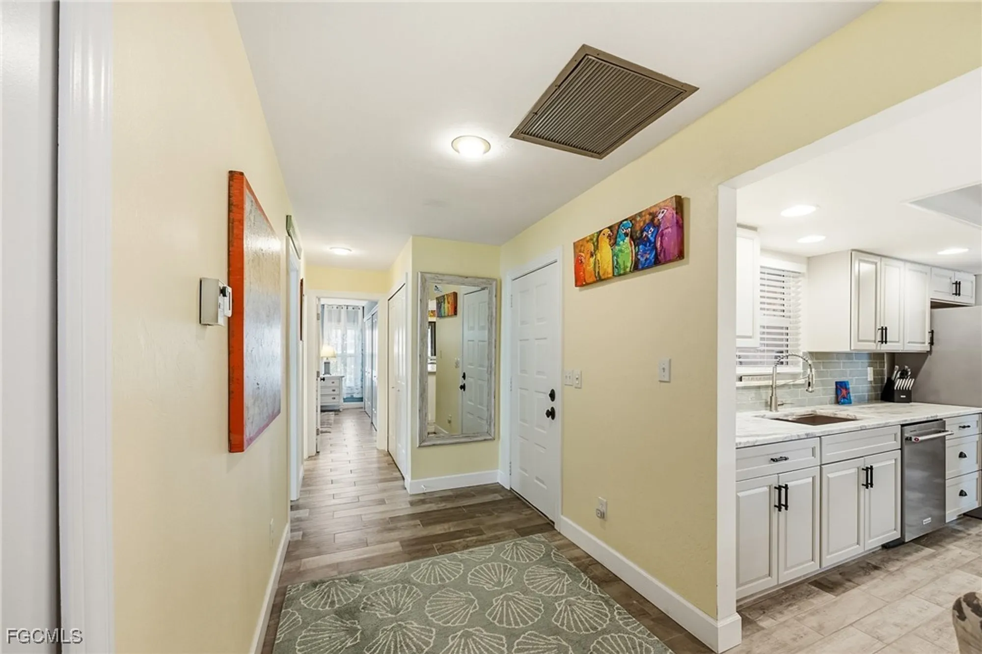 Property Slideshow image 16 of 48 | 11235 caravel cir, Fort Myers, FL, 33908