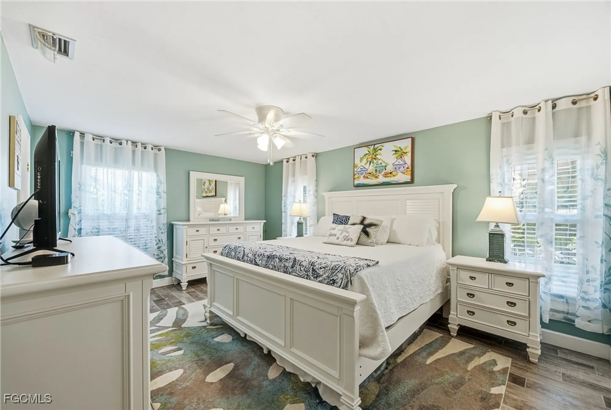 Property Slideshow image 17 of 48 | 11235 caravel cir, Fort Myers, FL, 33908