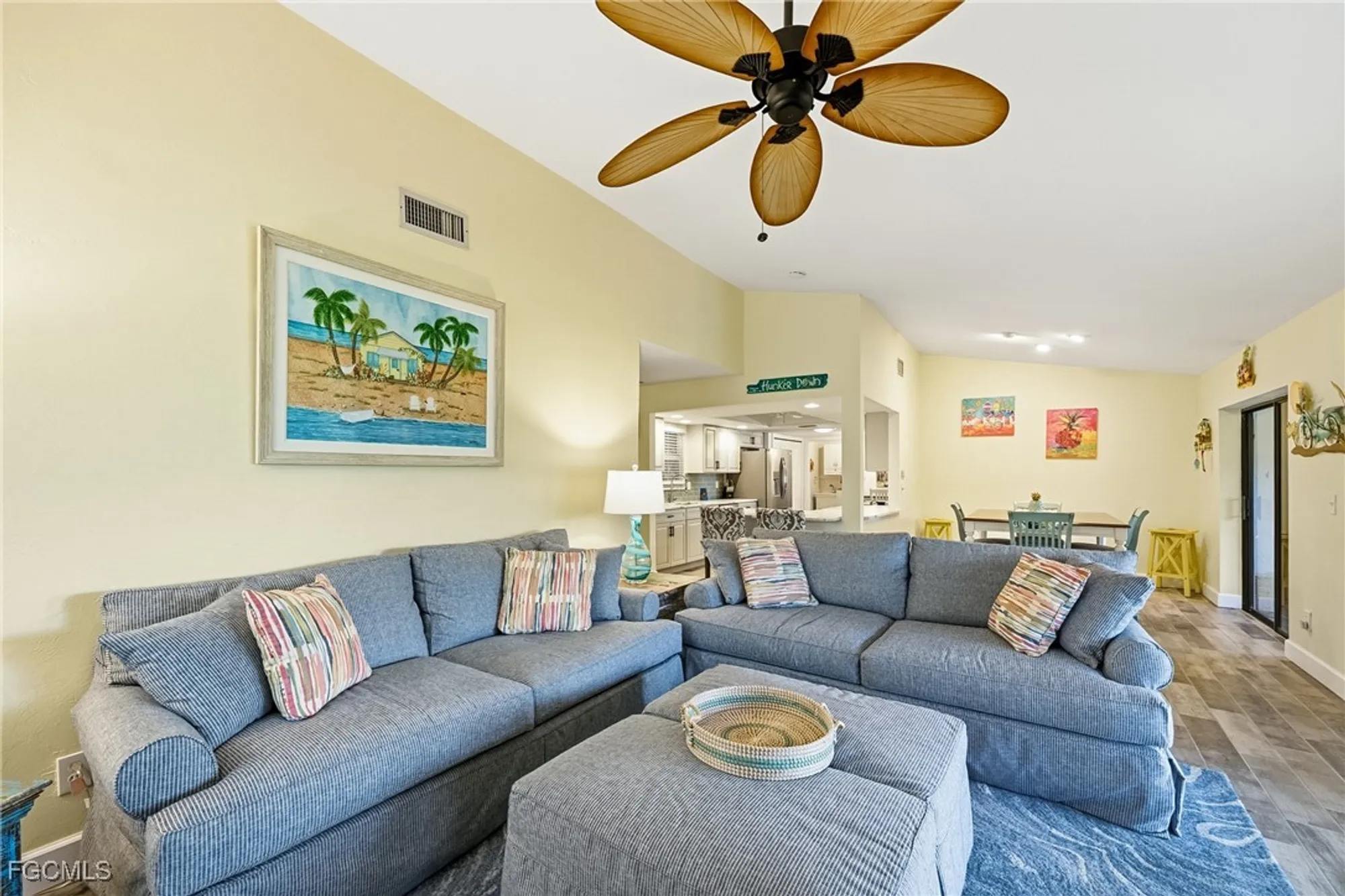 Property Slideshow image 12 of 48 | 11235 caravel cir, Fort Myers, FL, 33908