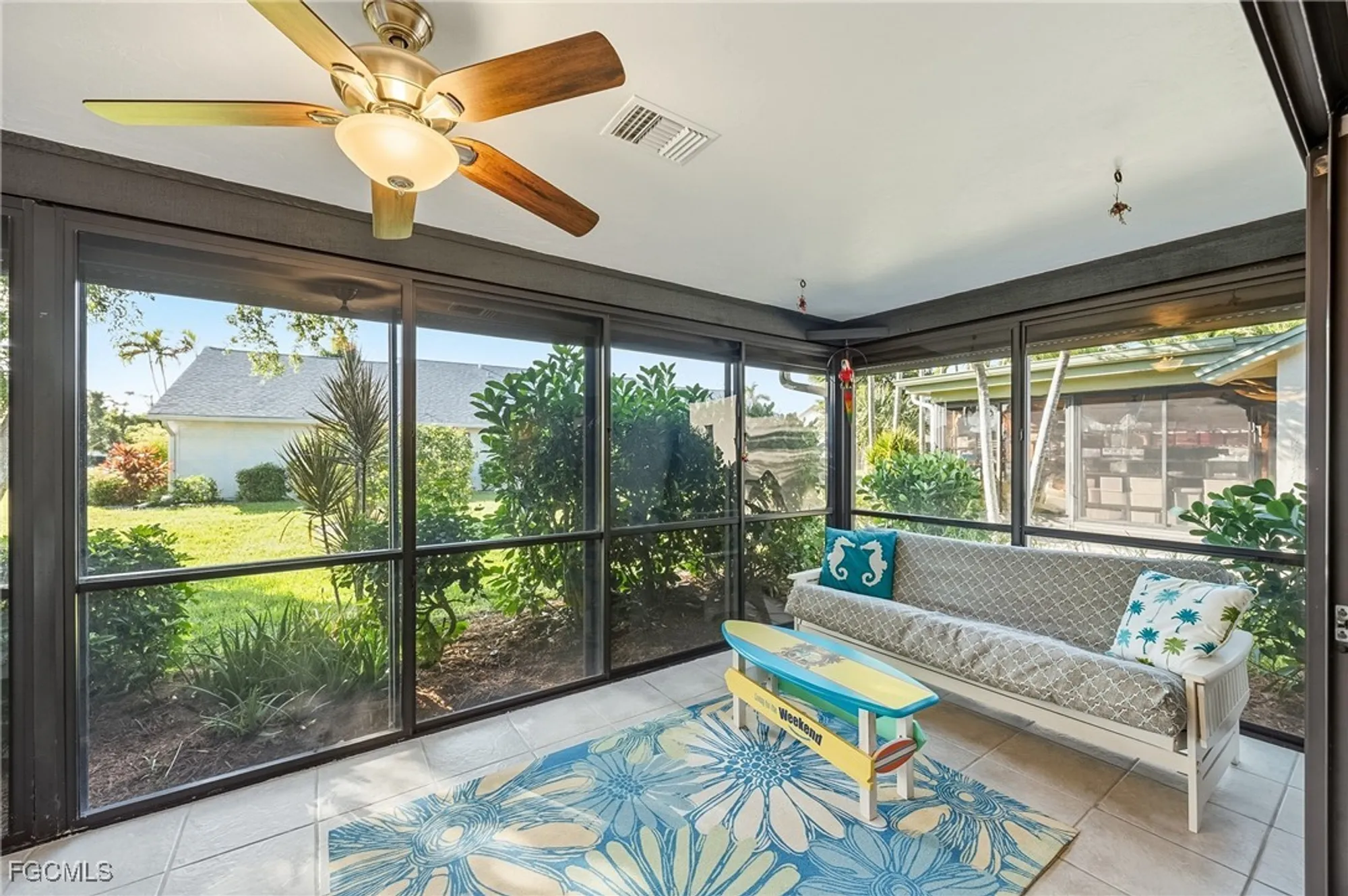 Property Slideshow image 25 of 48 | 11235 caravel cir, Fort Myers, FL, 33908