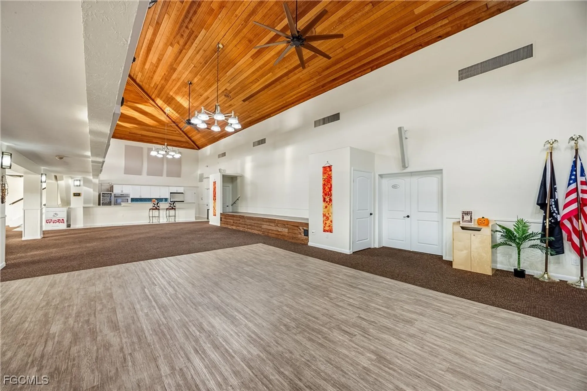 Property Slideshow image 44 of 48 | 11235 caravel cir, Fort Myers, FL, 33908