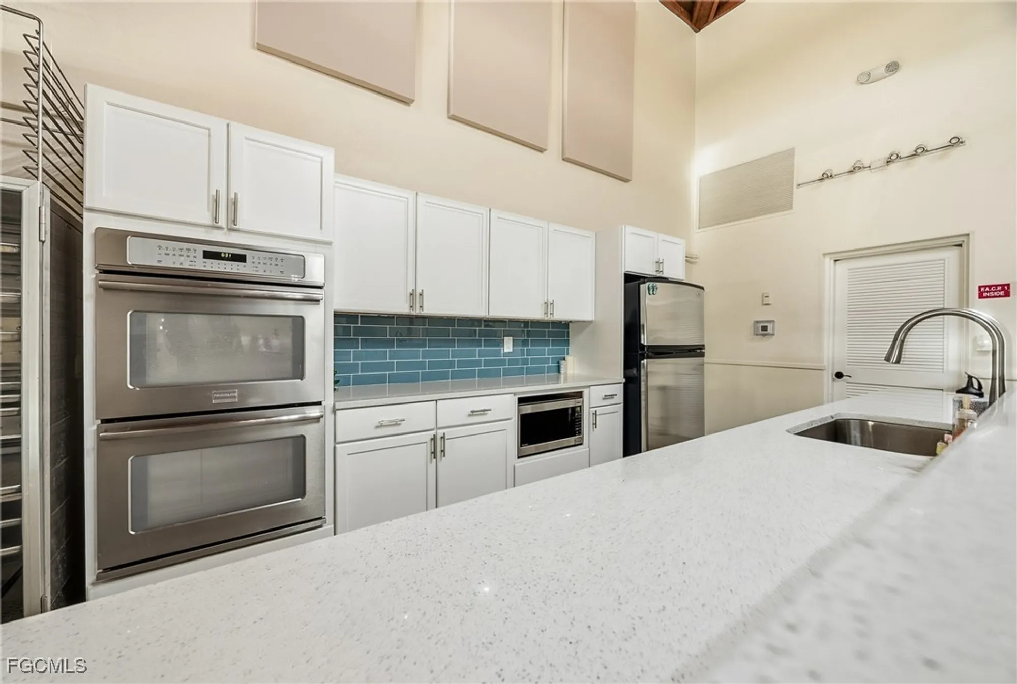 Property Slideshow image 45 of 48 | 11235 caravel cir, Fort Myers, FL, 33908