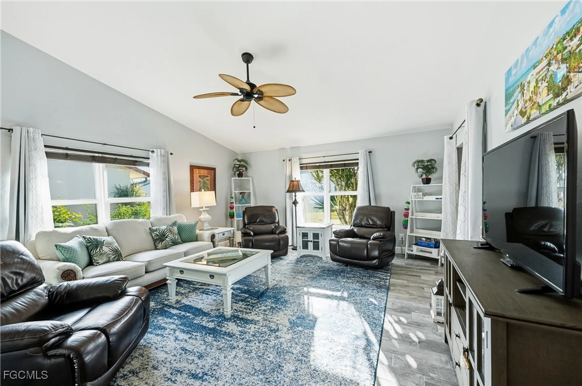 Property Slideshow image 5 of 48 | 11235 caravel cir, Fort Myers, FL, 33908