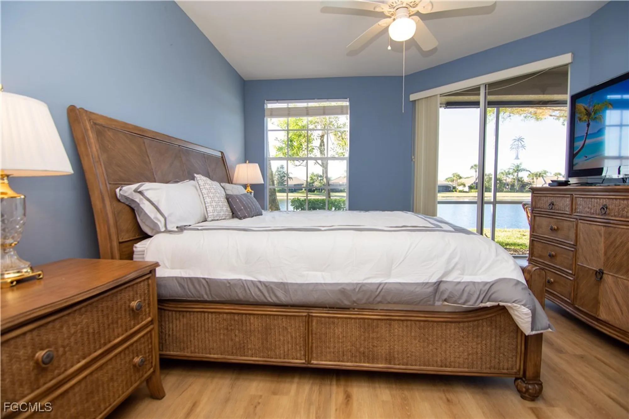 Property Slideshow image 16 of 46 | 10014 sky view way apt 606, Fort Myers, FL, 33913