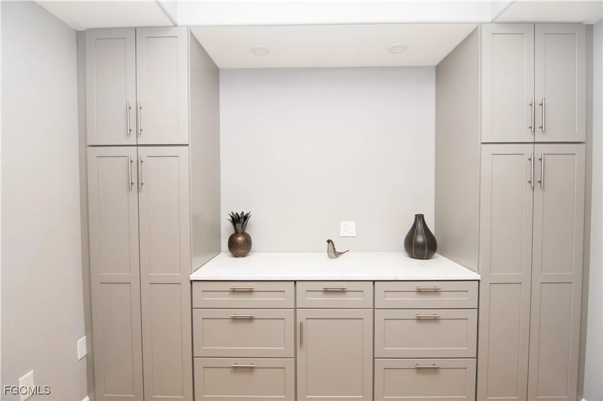 Property Slideshow image 5 of 46 | 10014 sky view way apt 606, Fort Myers, FL, 33913