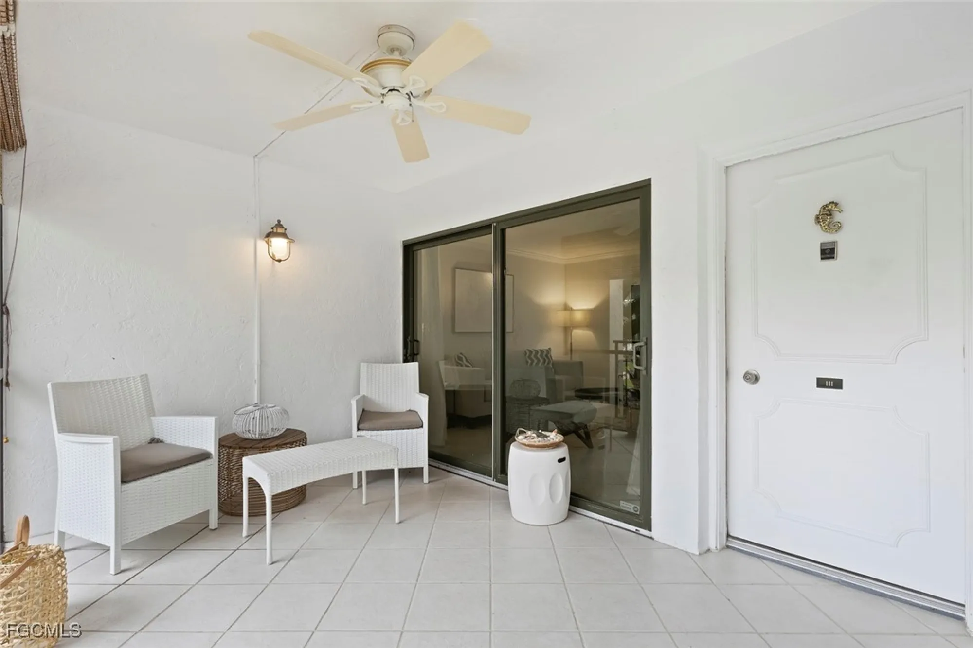 Property Slideshow image 7 of 38 | 2900 gulf shore blvd 111, Naples, FL, 34103