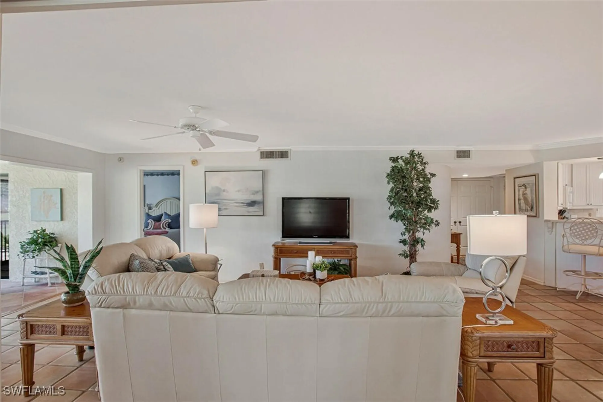 Property Slideshow image 11 of 41 | 5880 via lugano 201, Naples, FL, 34108