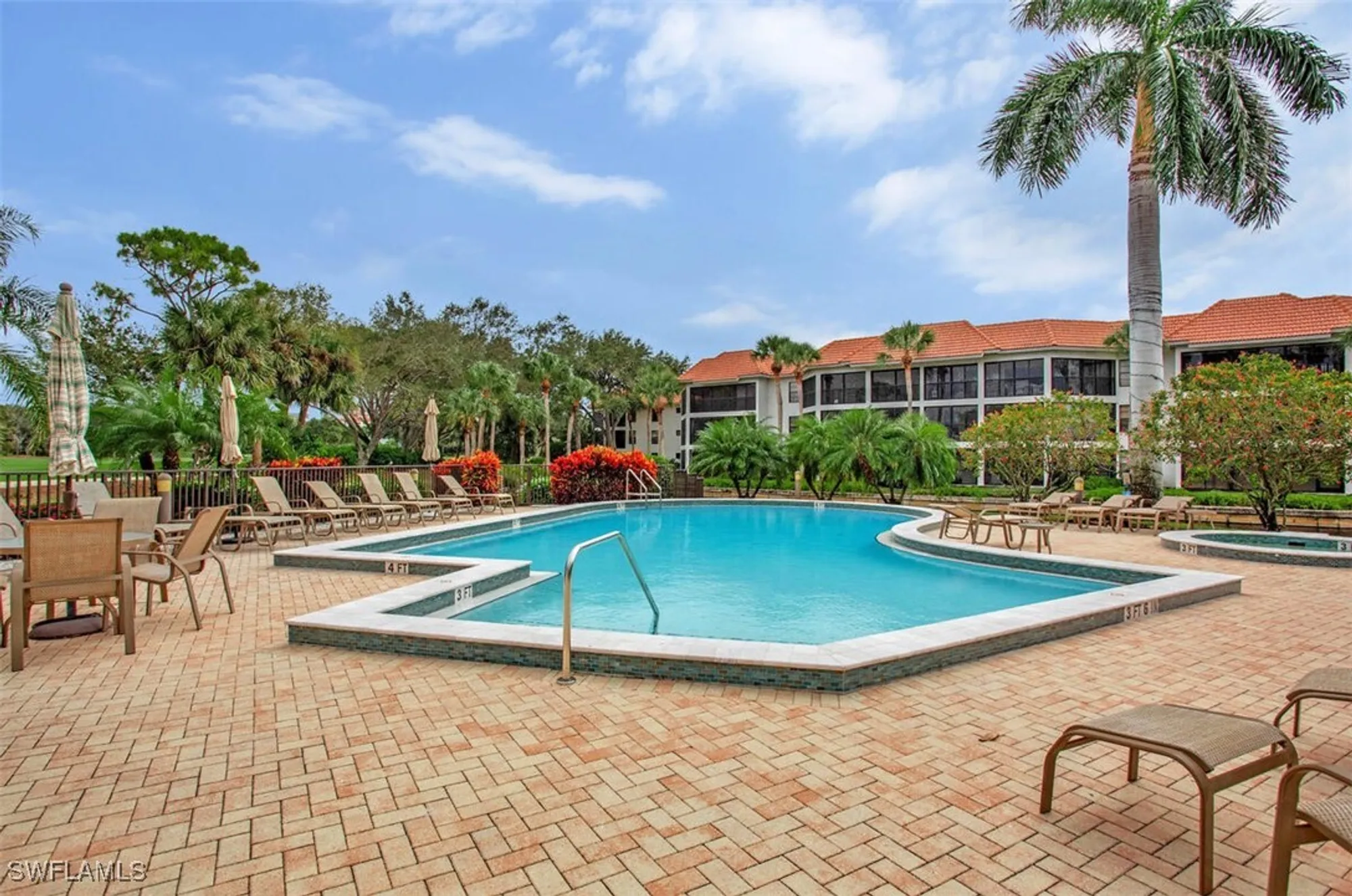 Property Slideshow image 34 of 41 | 5880 via lugano 201, Naples, FL, 34108