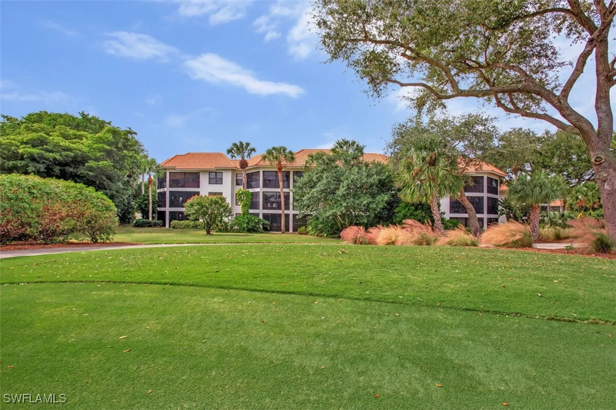 Property Slideshow image 33 of 41 | 5880 via lugano 201, Naples, FL, 34108