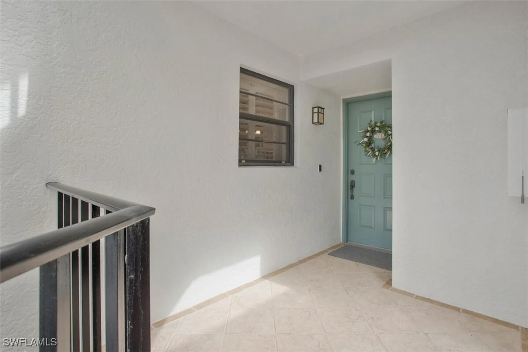 Property Slideshow image 5 of 41 | 5880 via lugano 201, Naples, FL, 34108